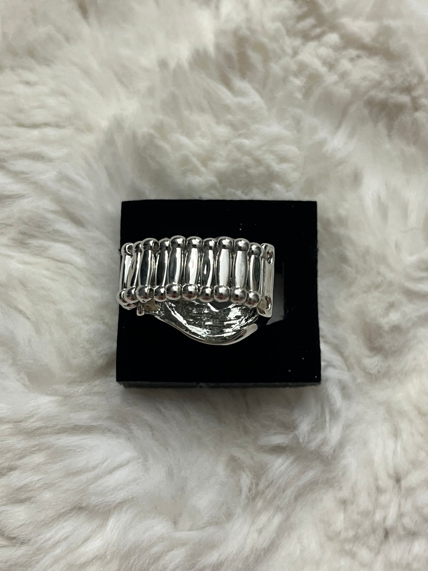 Radiant Burst Ring