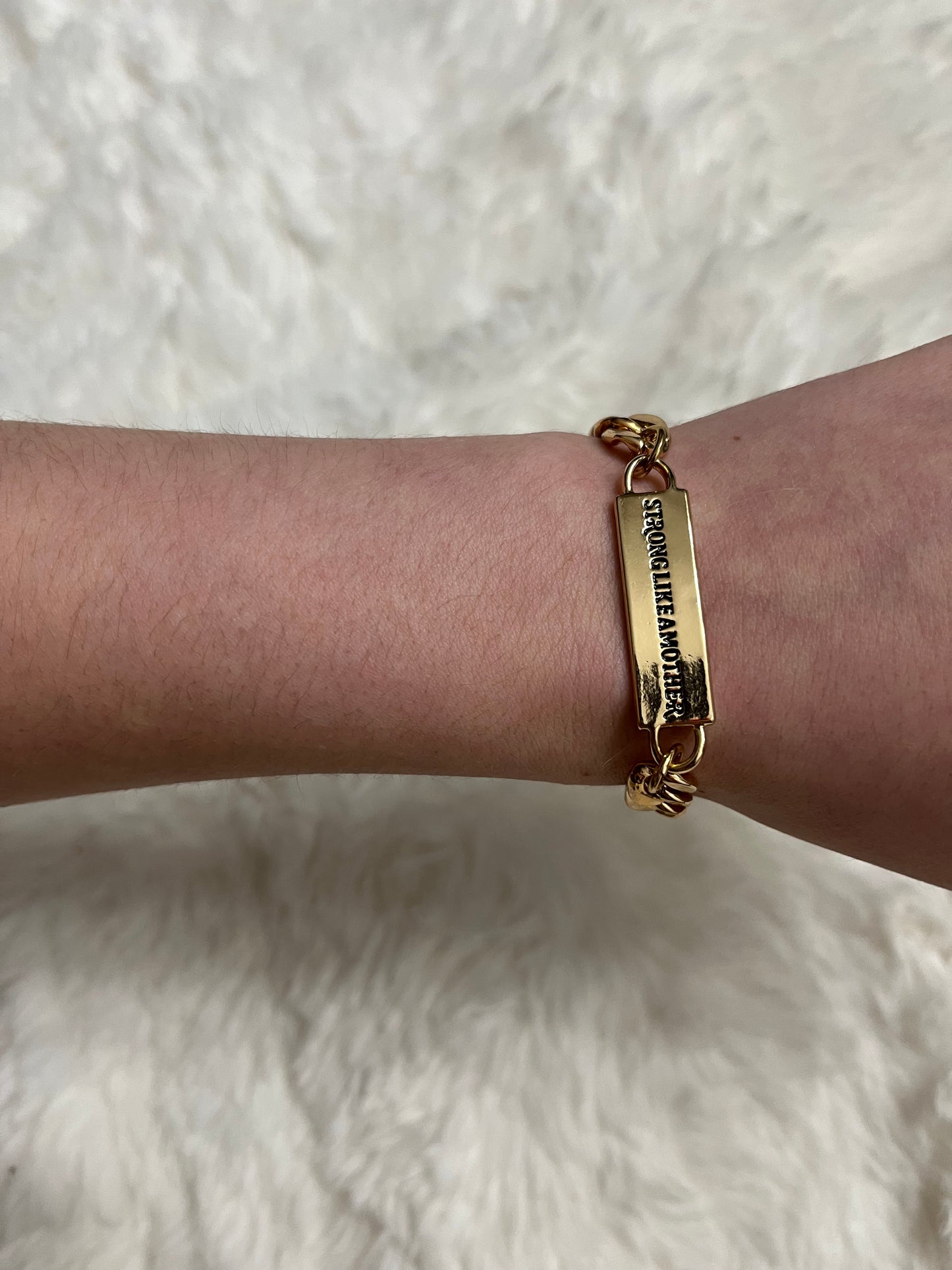 Strong Like a Mother Paparazzi Bracelet