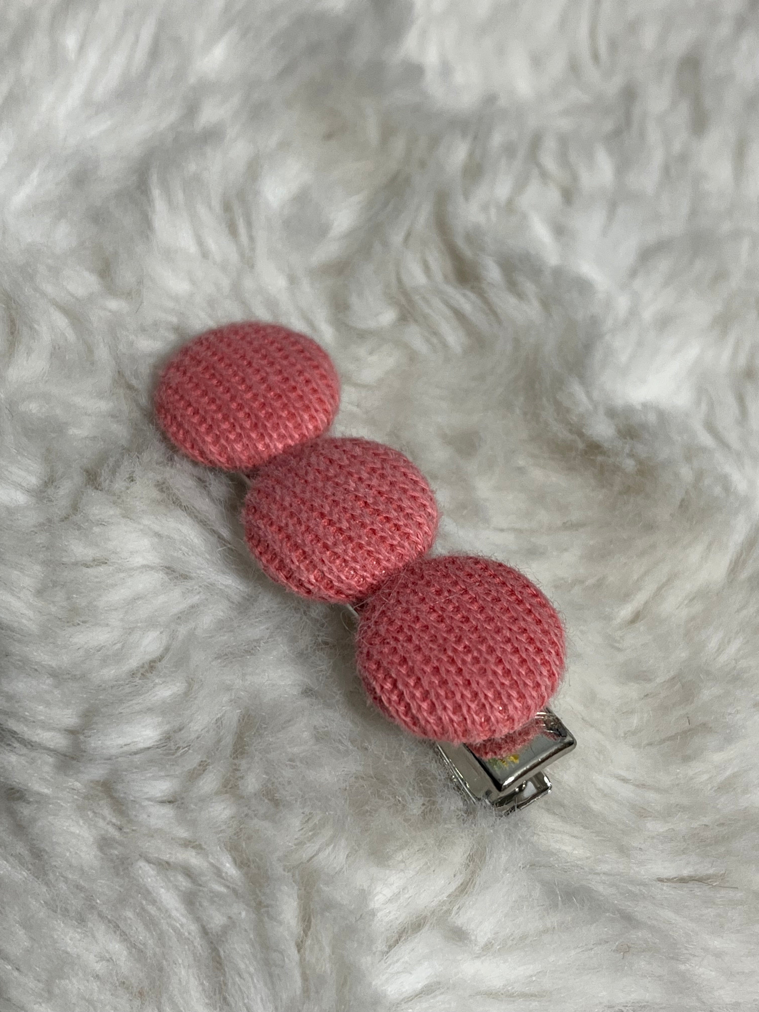 Cute as a Button Paparazzi Hair Clip