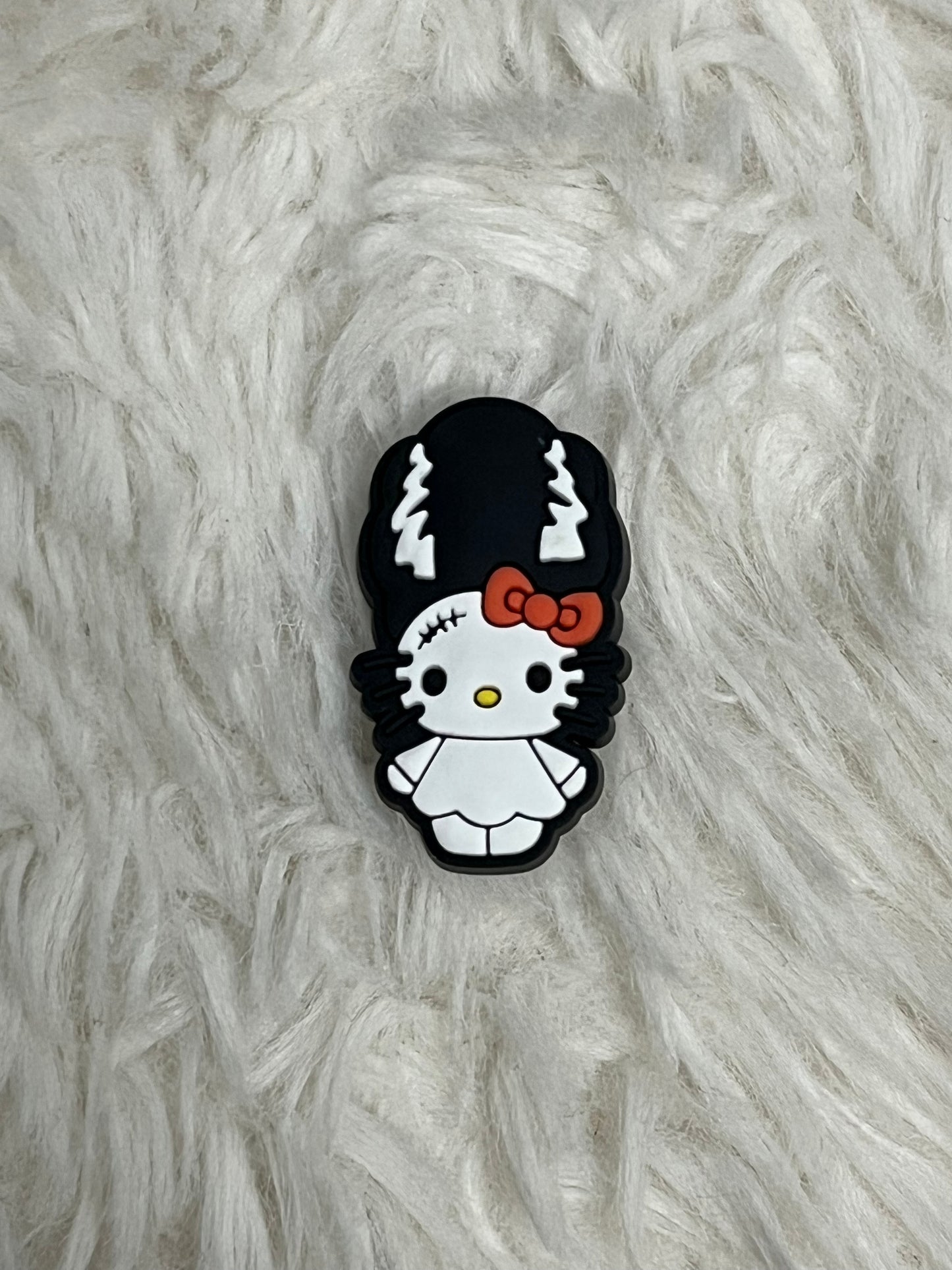 Hello Kitty (Character) Shoe Charms