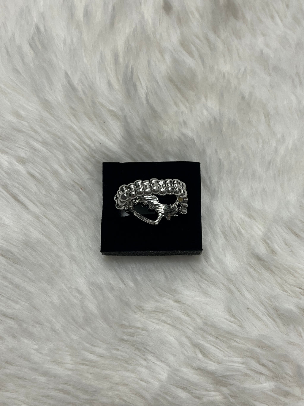 Captivating Corsage Paparazzi Ring