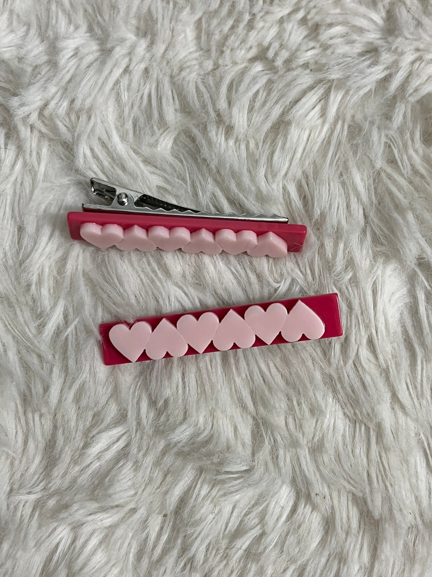 Cutely Cupid Paparazzi Hair Clips