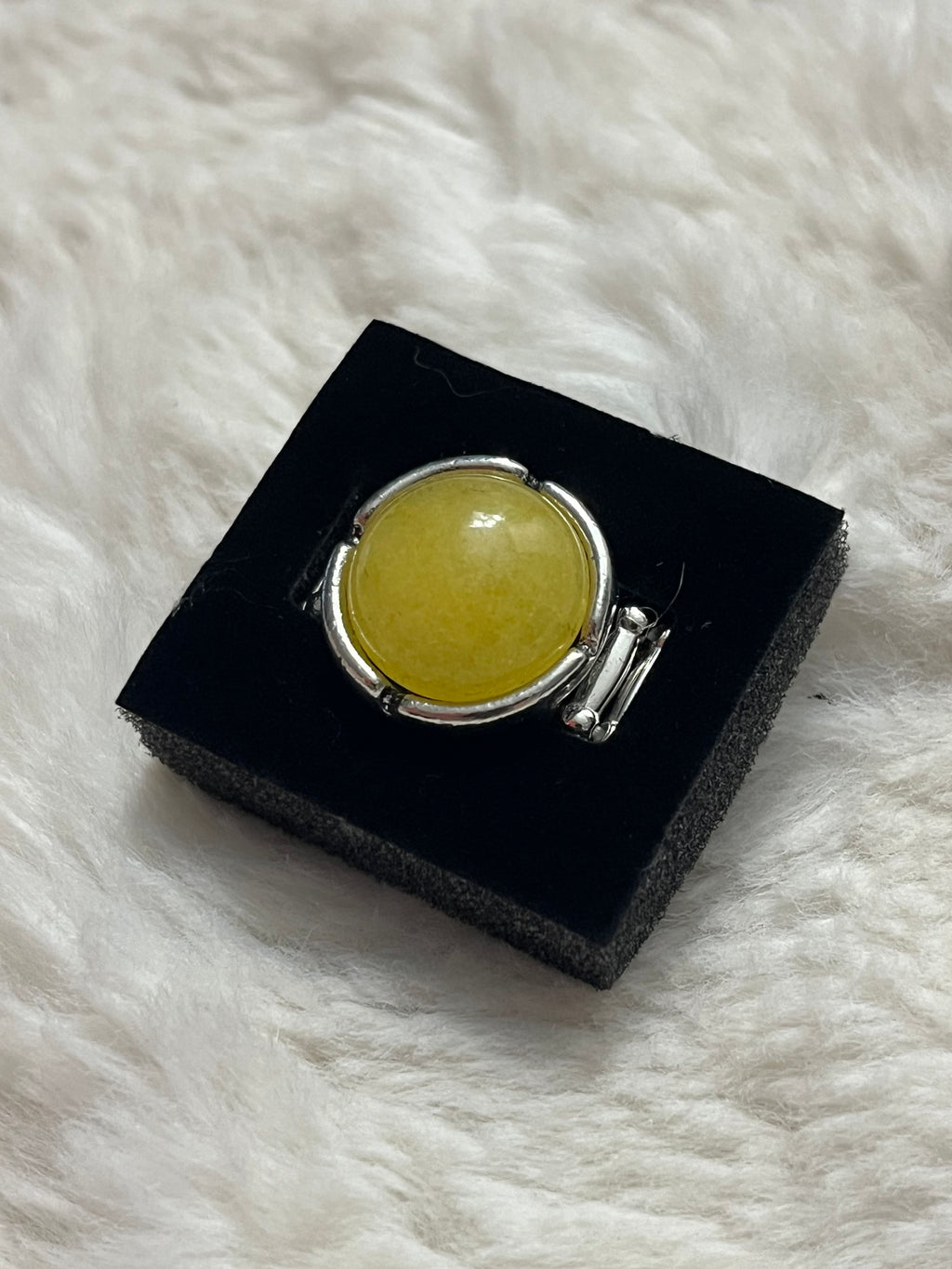 Dreamy Dunes Paparazzi Ring