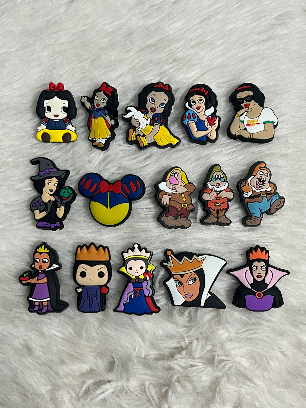 Snow White Shoe Charms