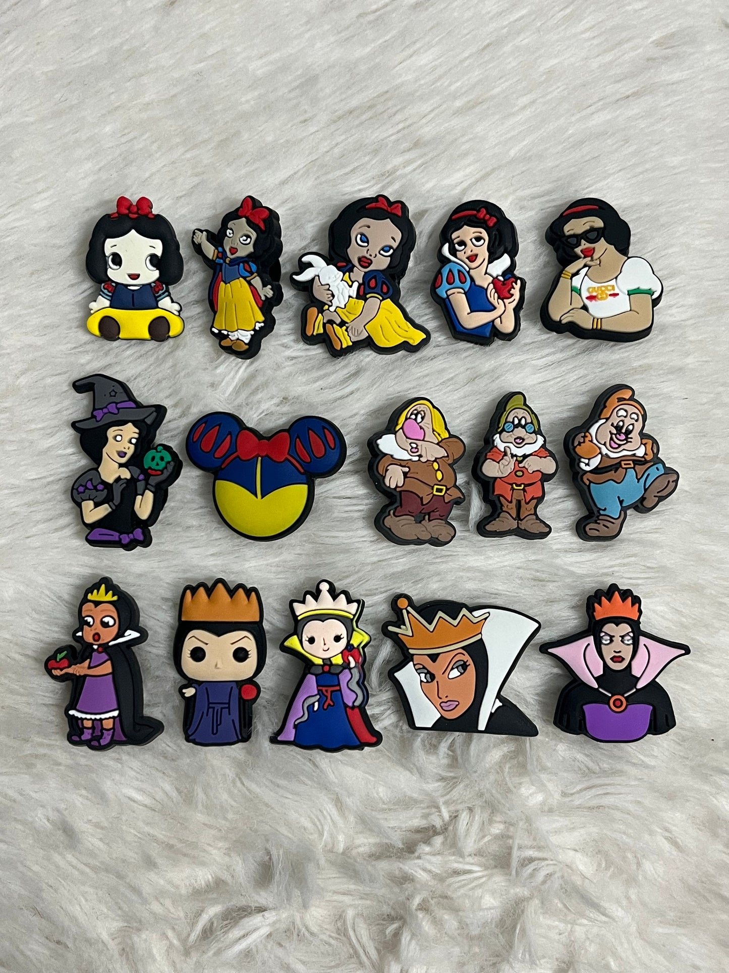 Snow White Shoe Charms