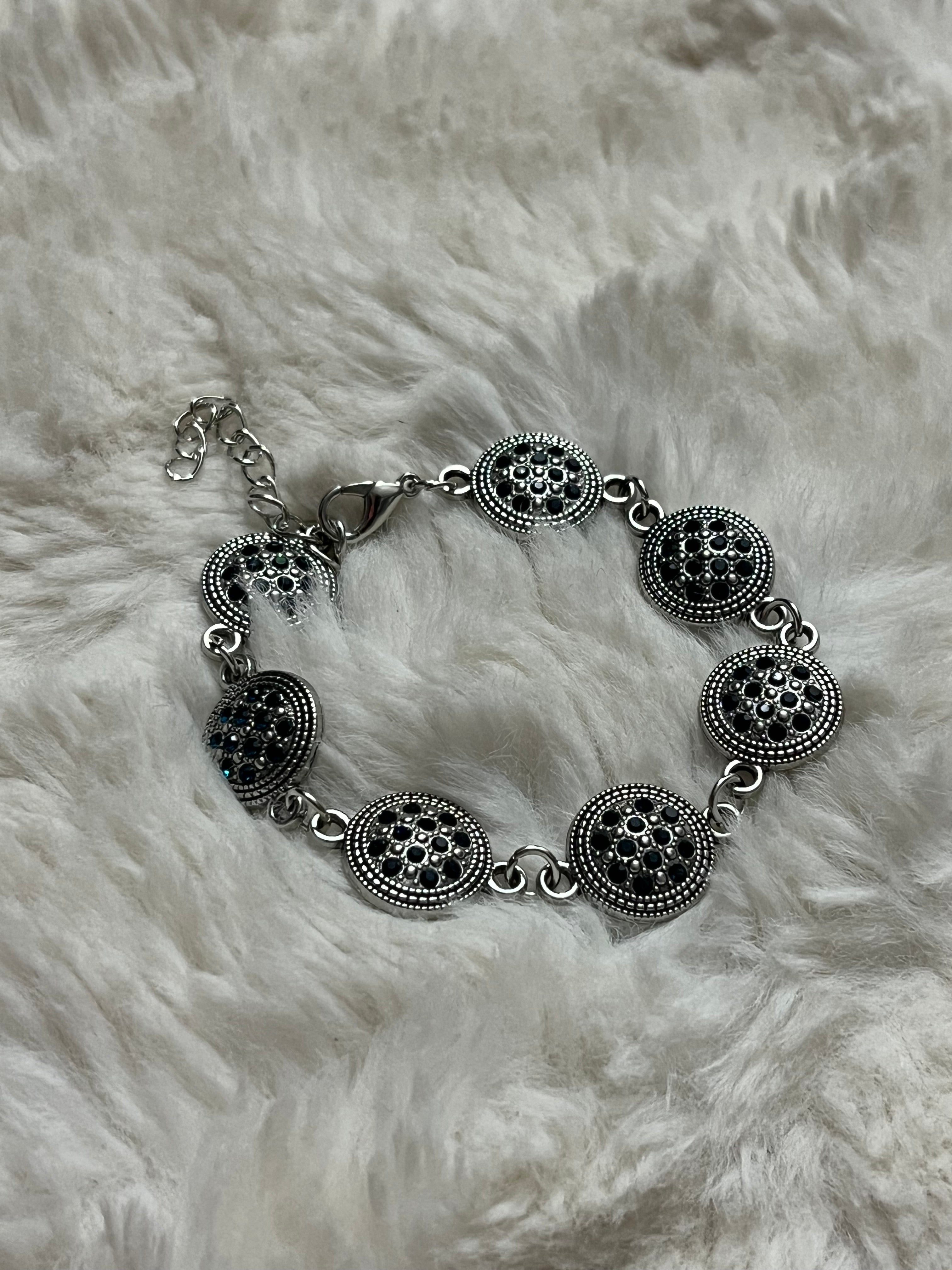 By Royal Decree Paparazzi Bracelet