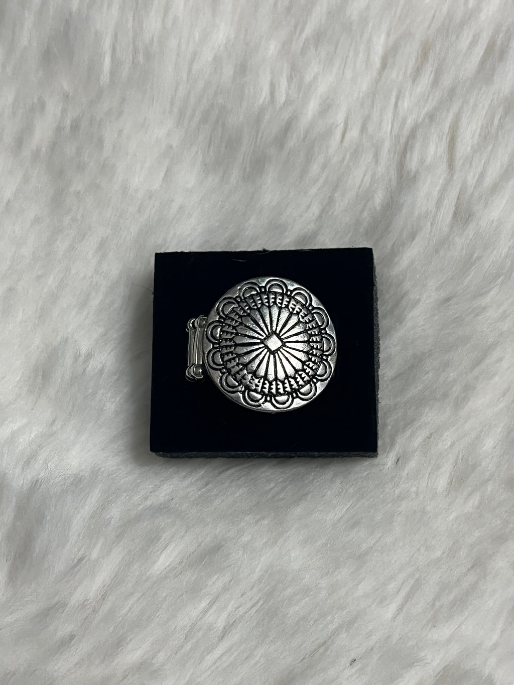 Seasonal Spinster Paparazzi Ring