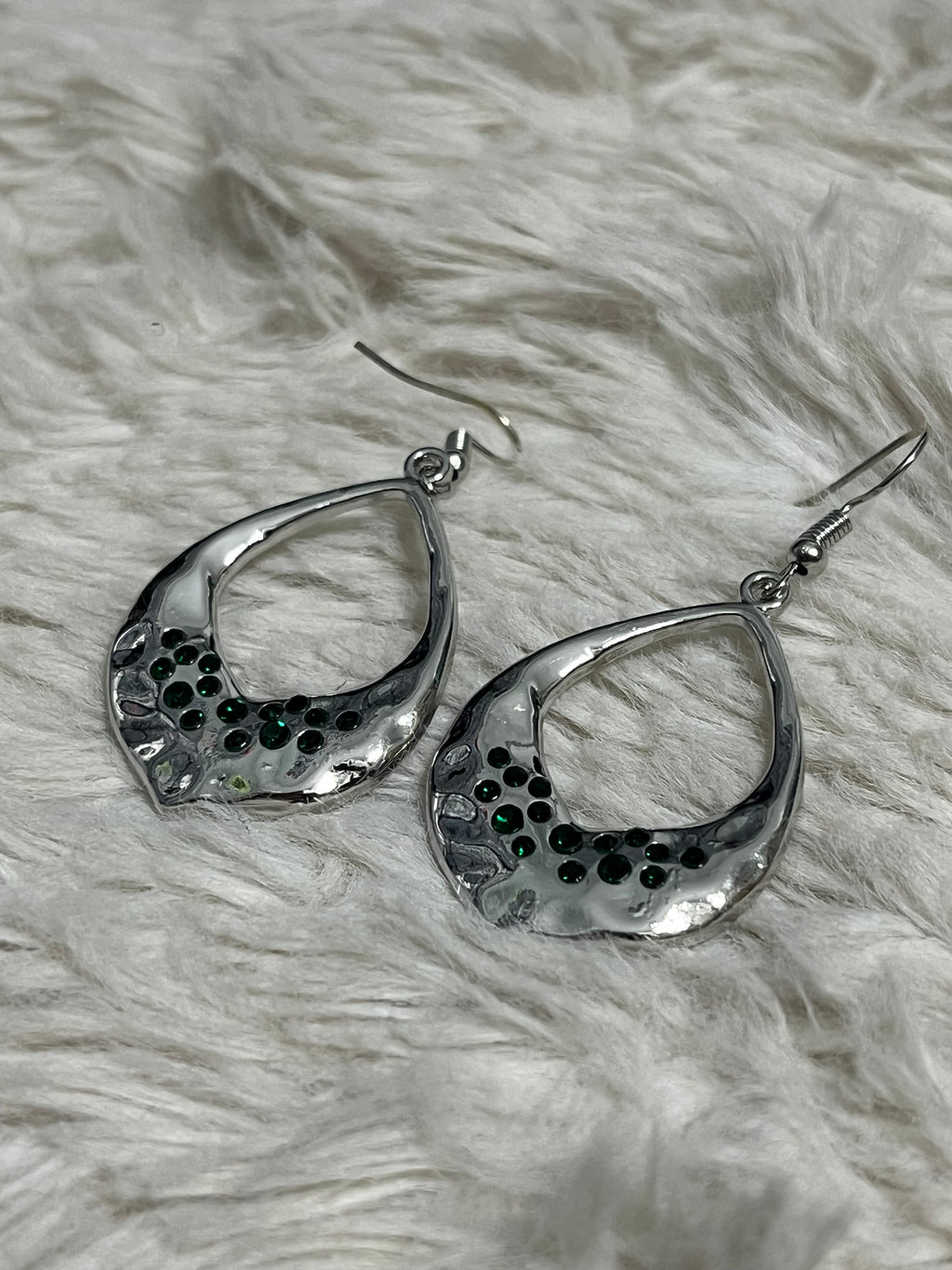 Cache Reserve Paparazzi Earrings