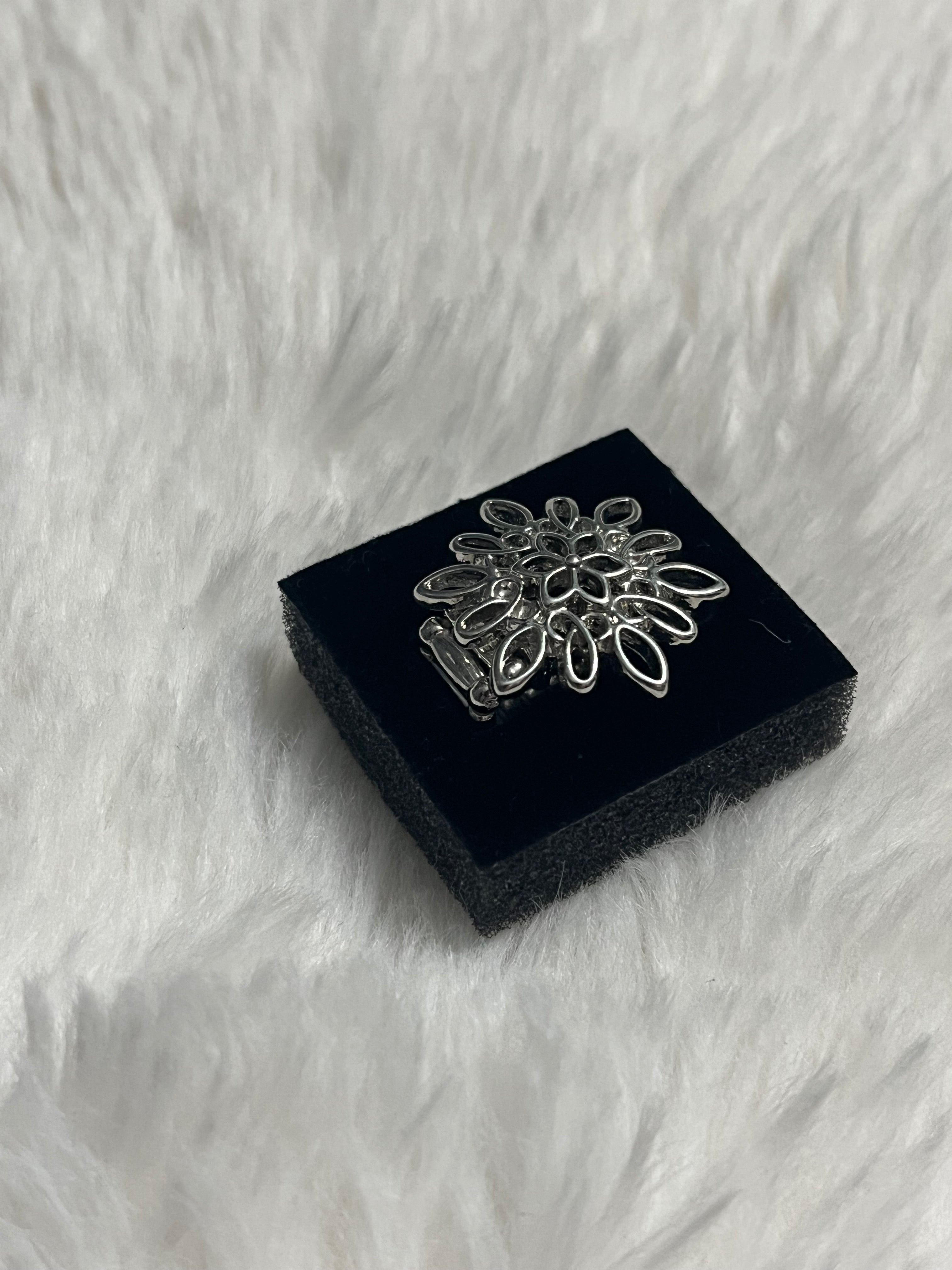 Coastal Chic Paparazzi Ring