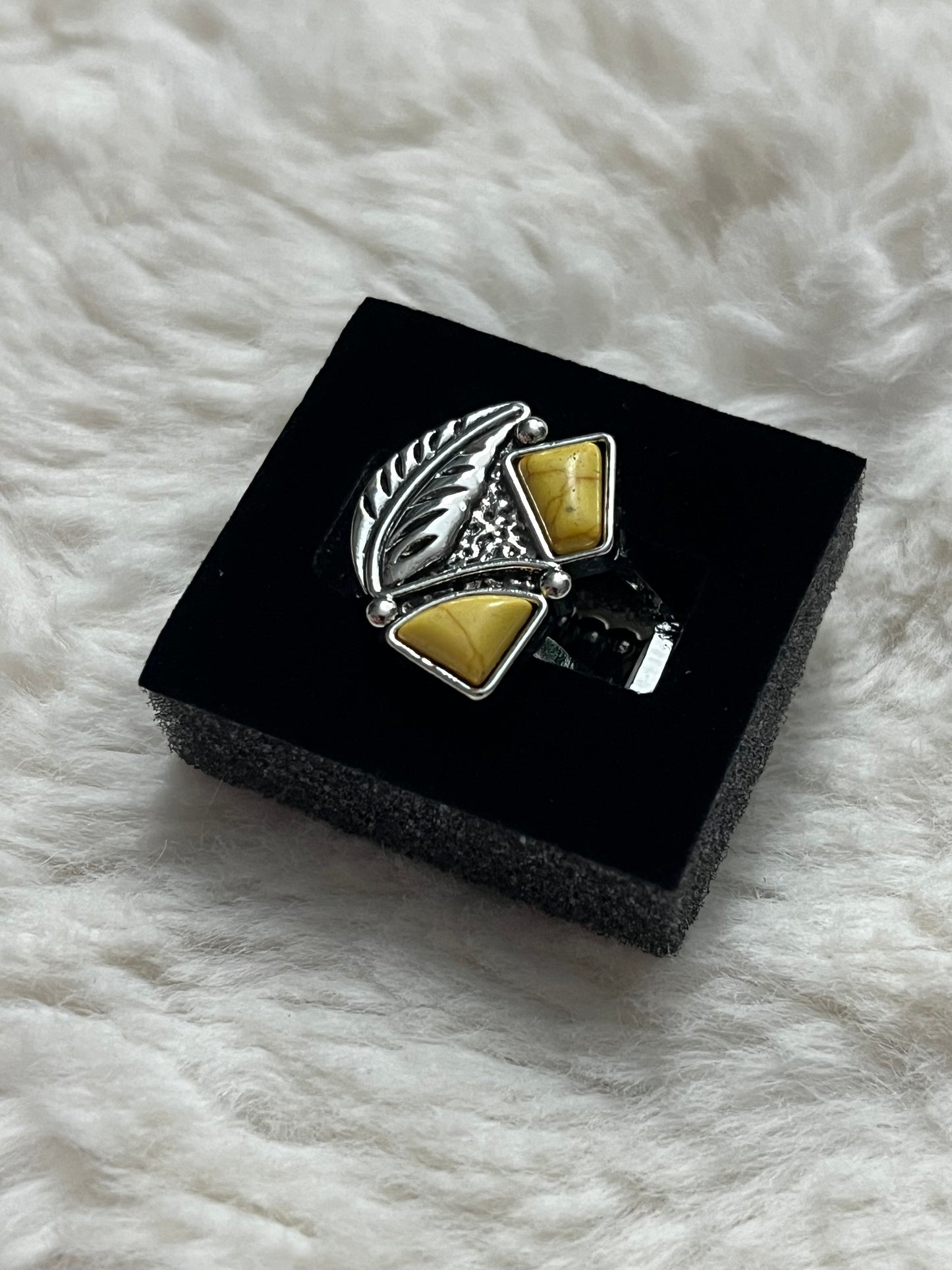 Feather Paparazzi Ring