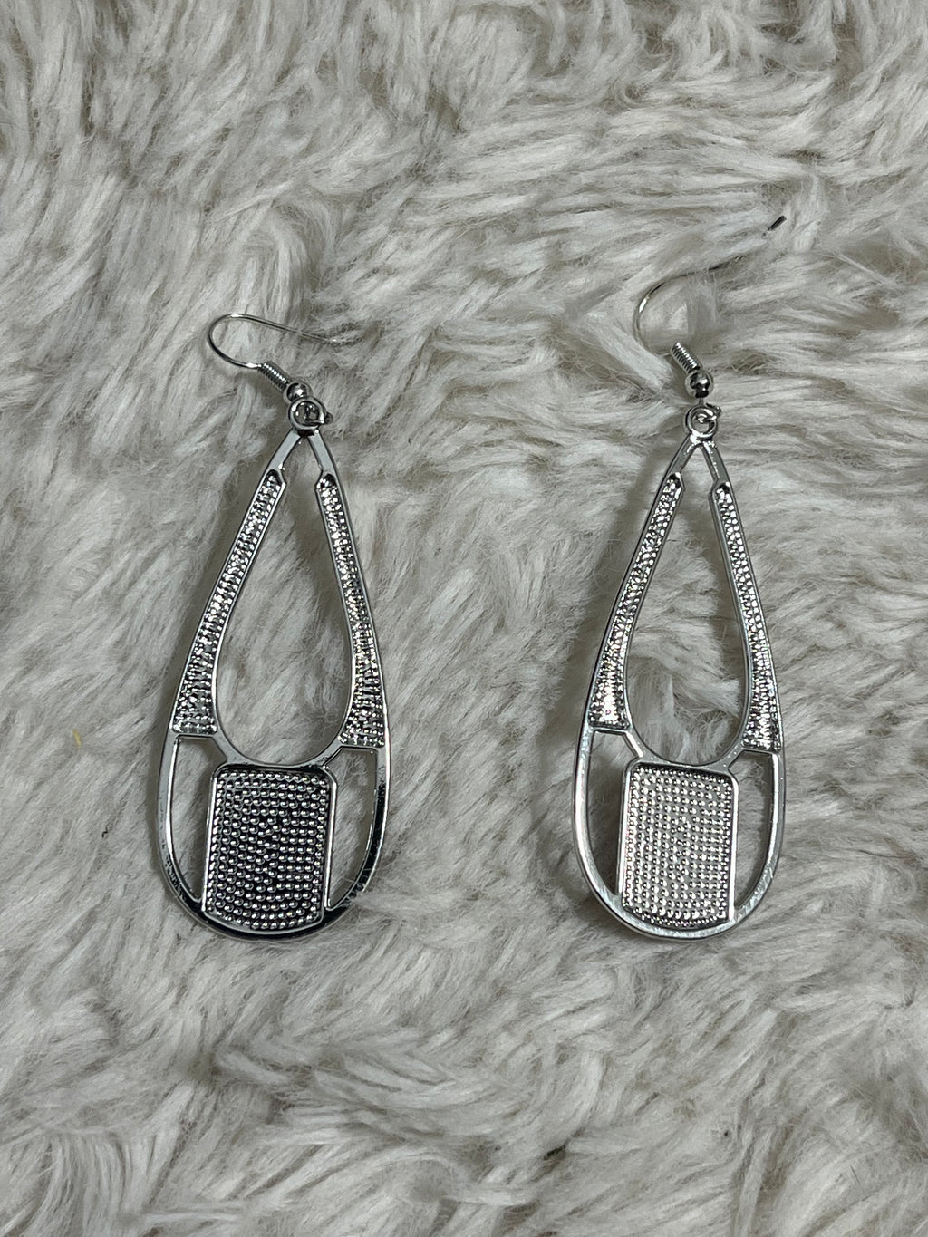 Adventure Story Paparazzi Earrings