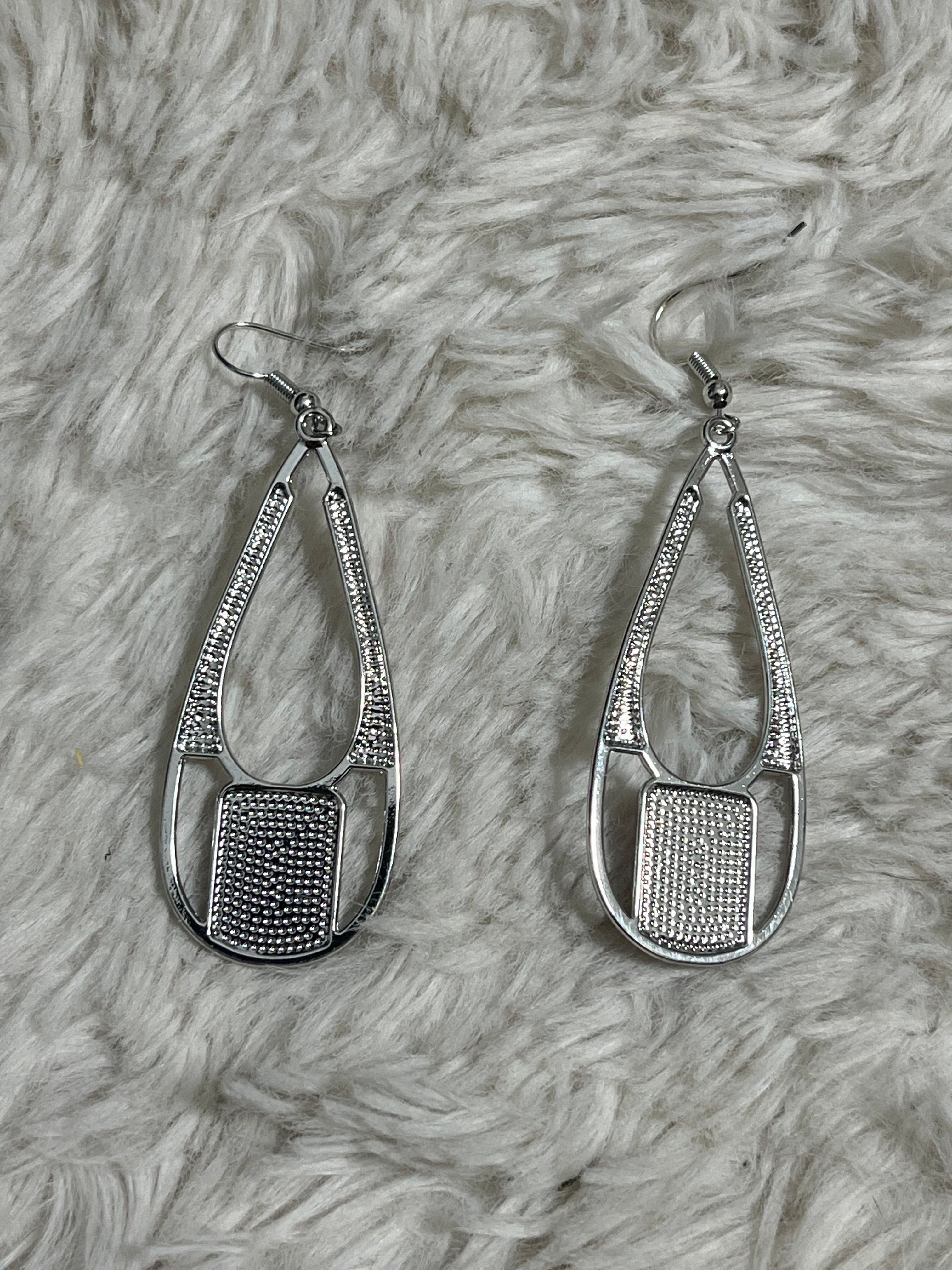 Adventure Story Paparazzi Earrings