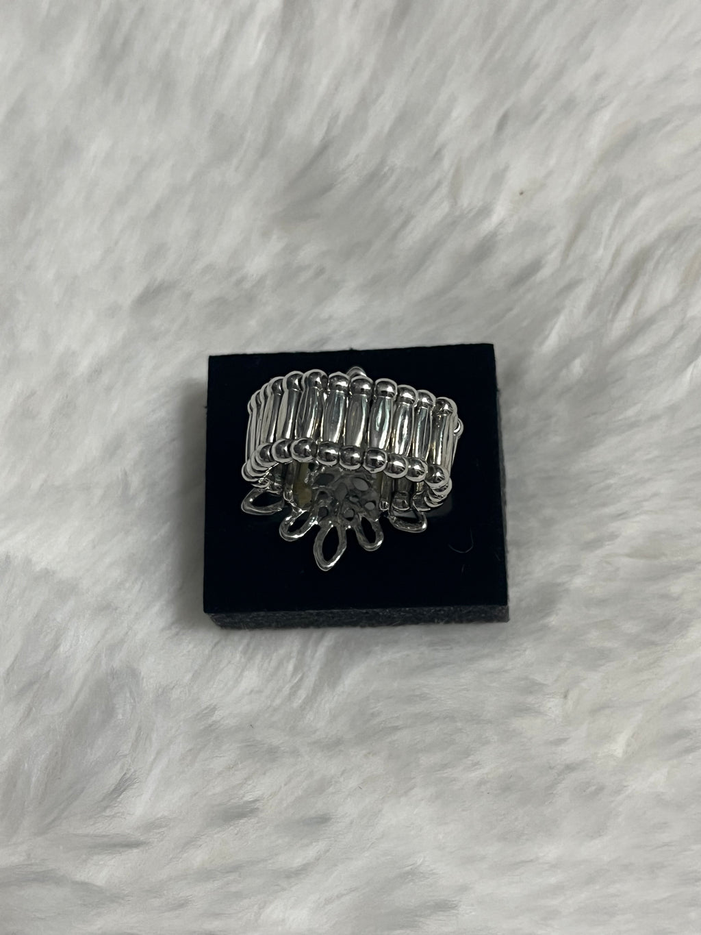 Coastal Chic Paparazzi Ring
