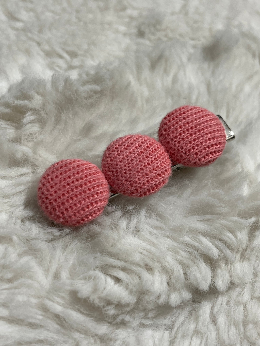 Cute as a Button Paparazzi Hair Clip