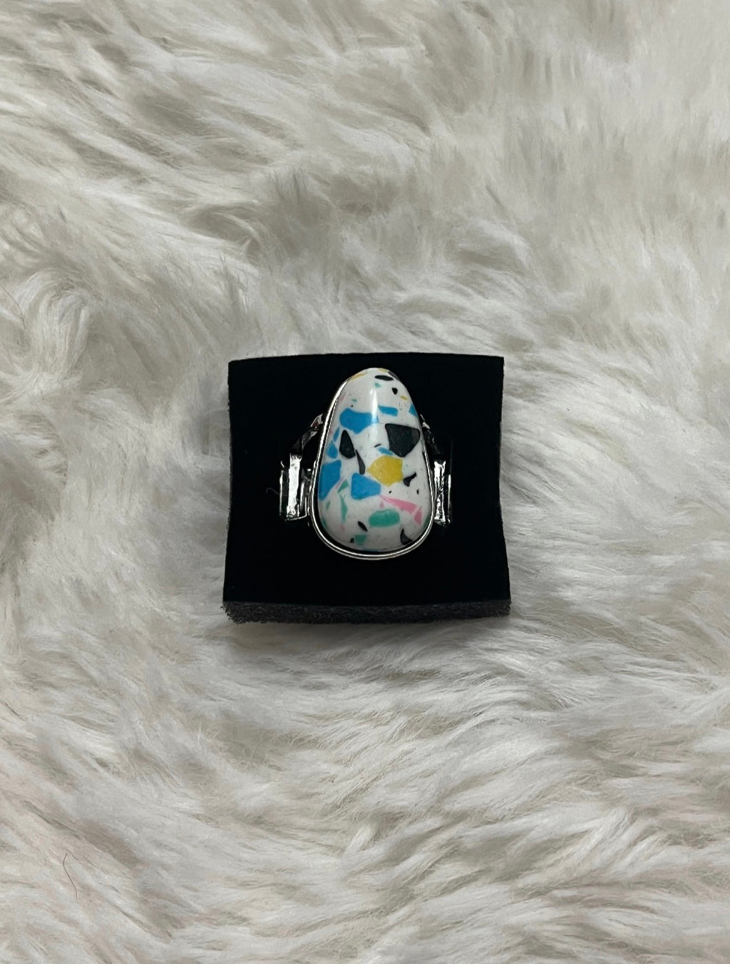 Bodacious Babe Paparazzi Ring