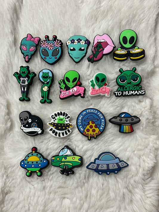 Alien Shoe Charms