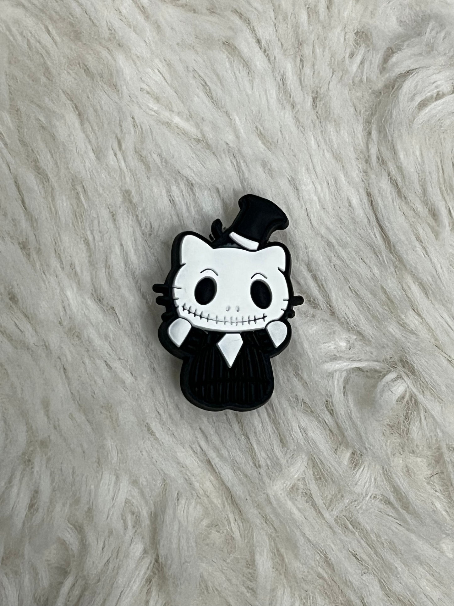 Hello Kitty (Character) Shoe Charms