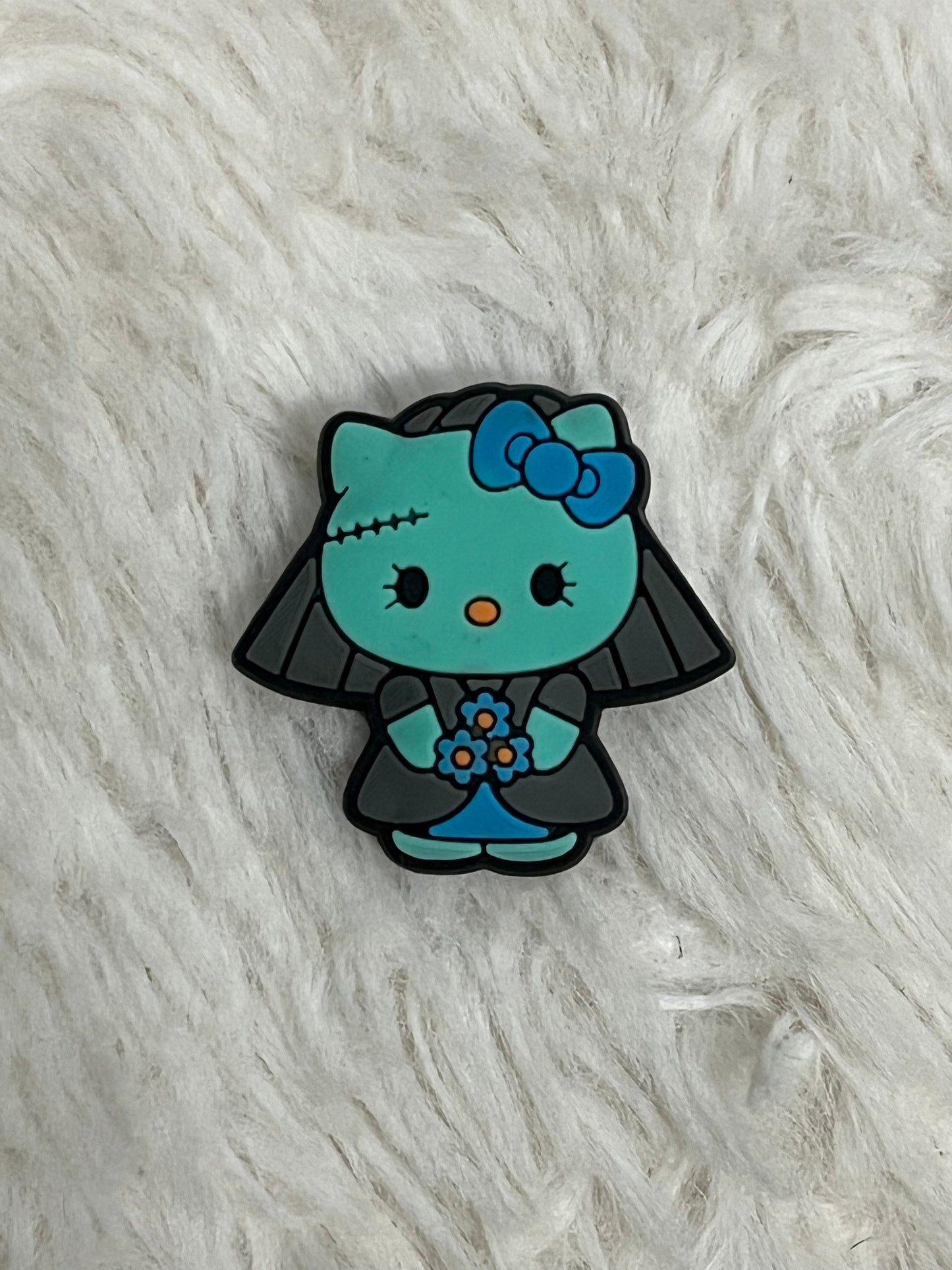 Hello Kitty (Character) Shoe Charms