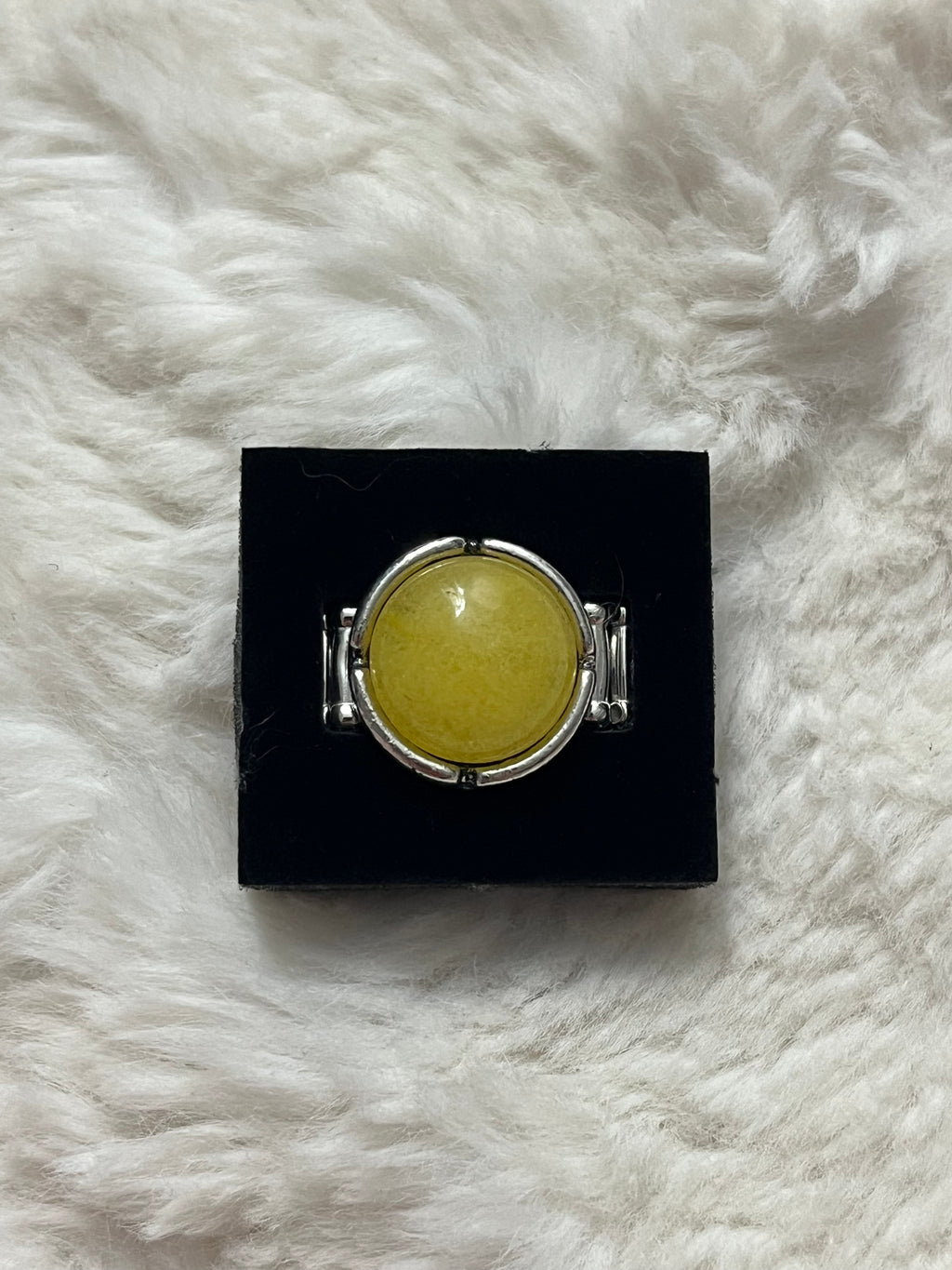 Dreamy Dunes Paparazzi Ring