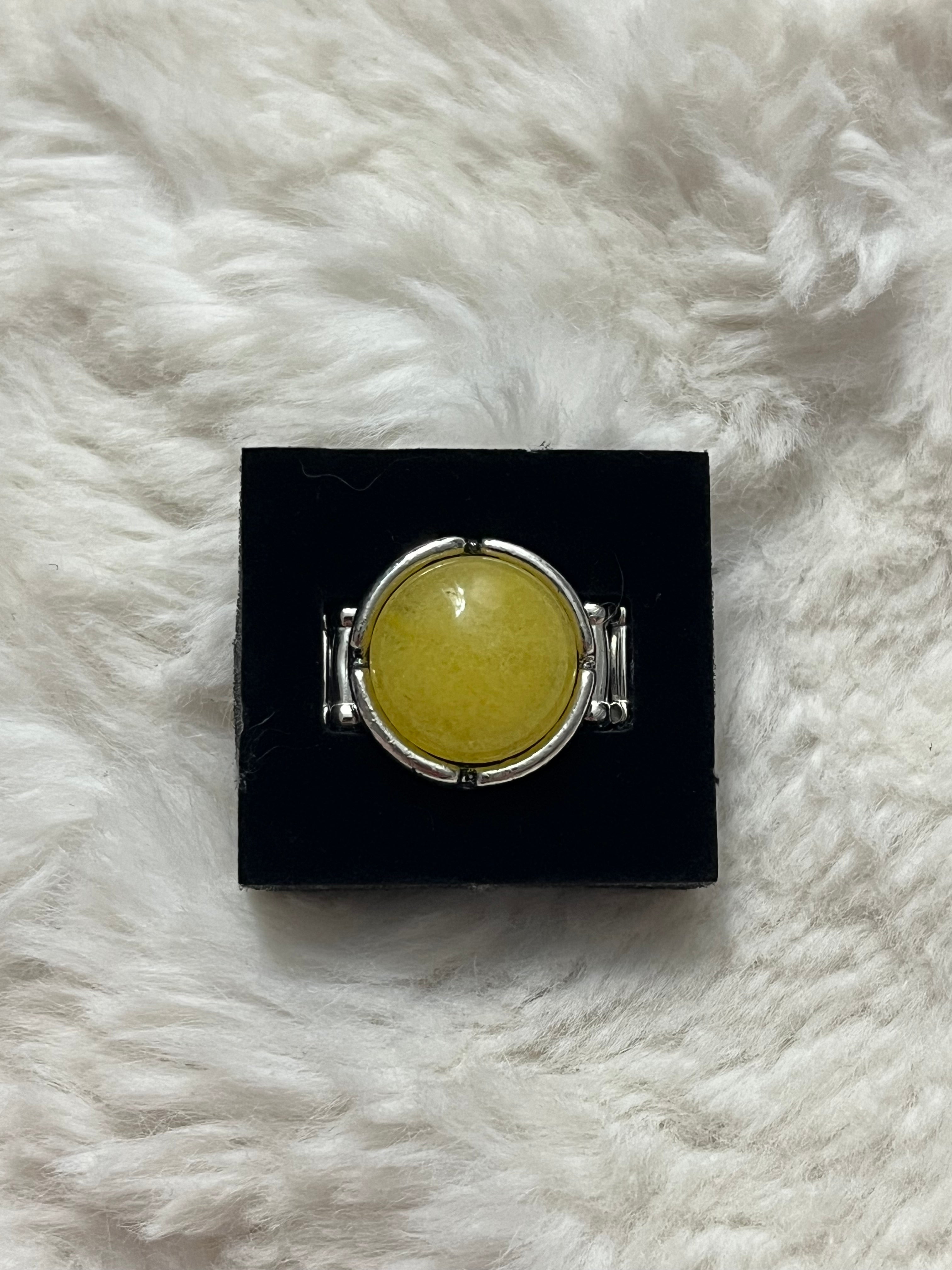 Dreamy Dunes Paparazzi Ring