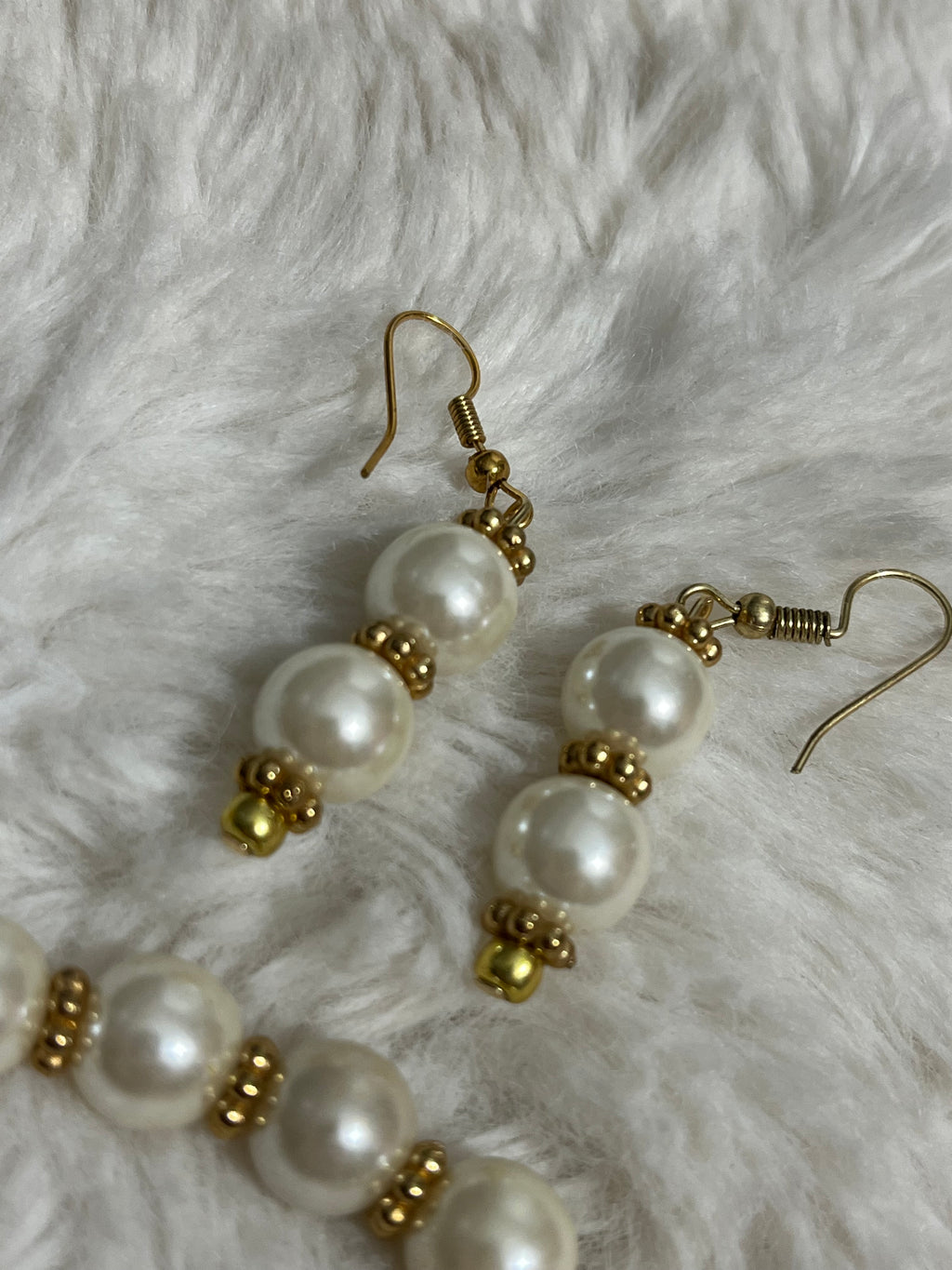 Classic Pearl Bracelet Set