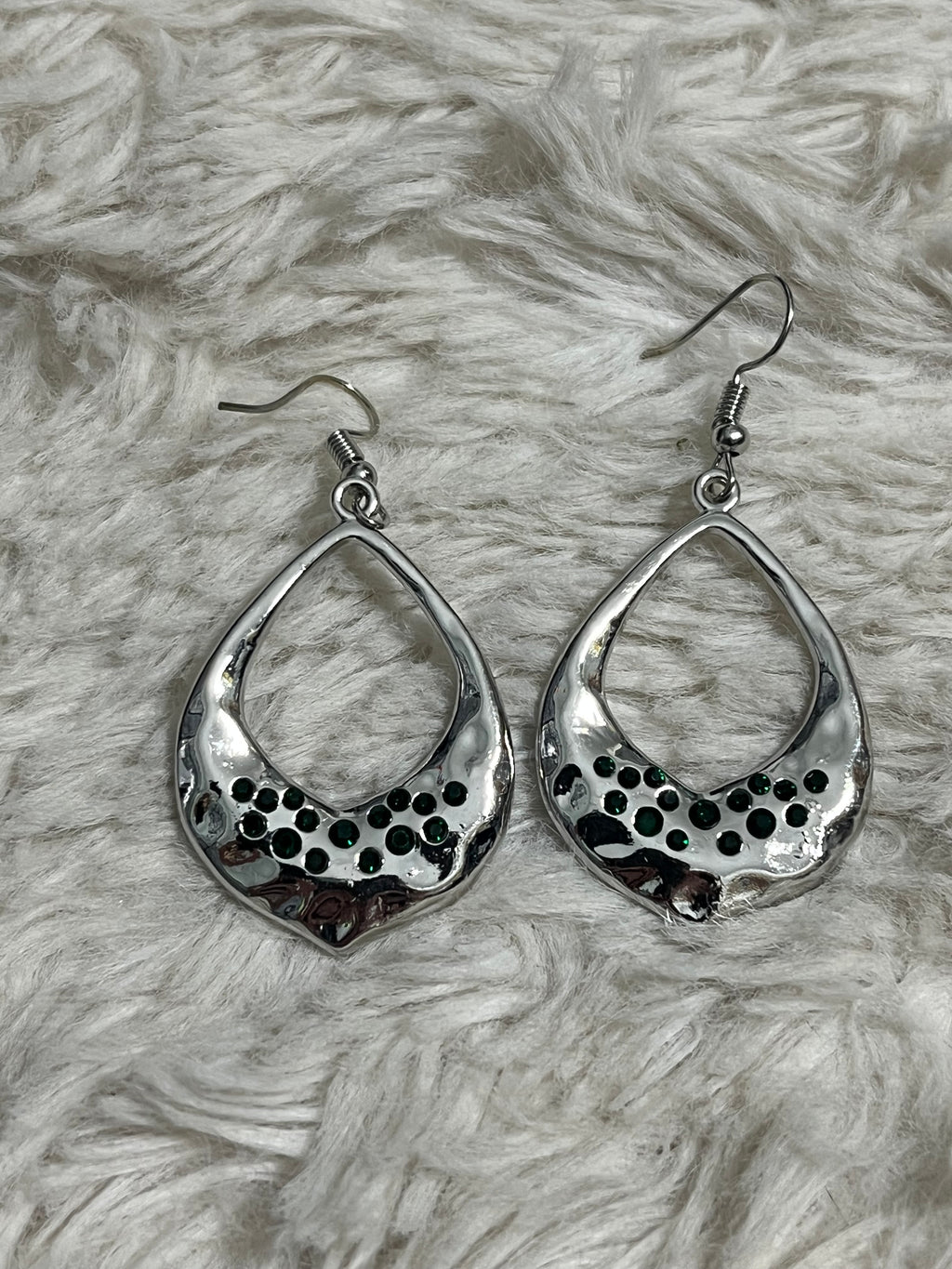 Cache Reserve Paparazzi Earrings