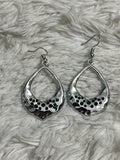 Cache Reserve Paparazzi Earrings