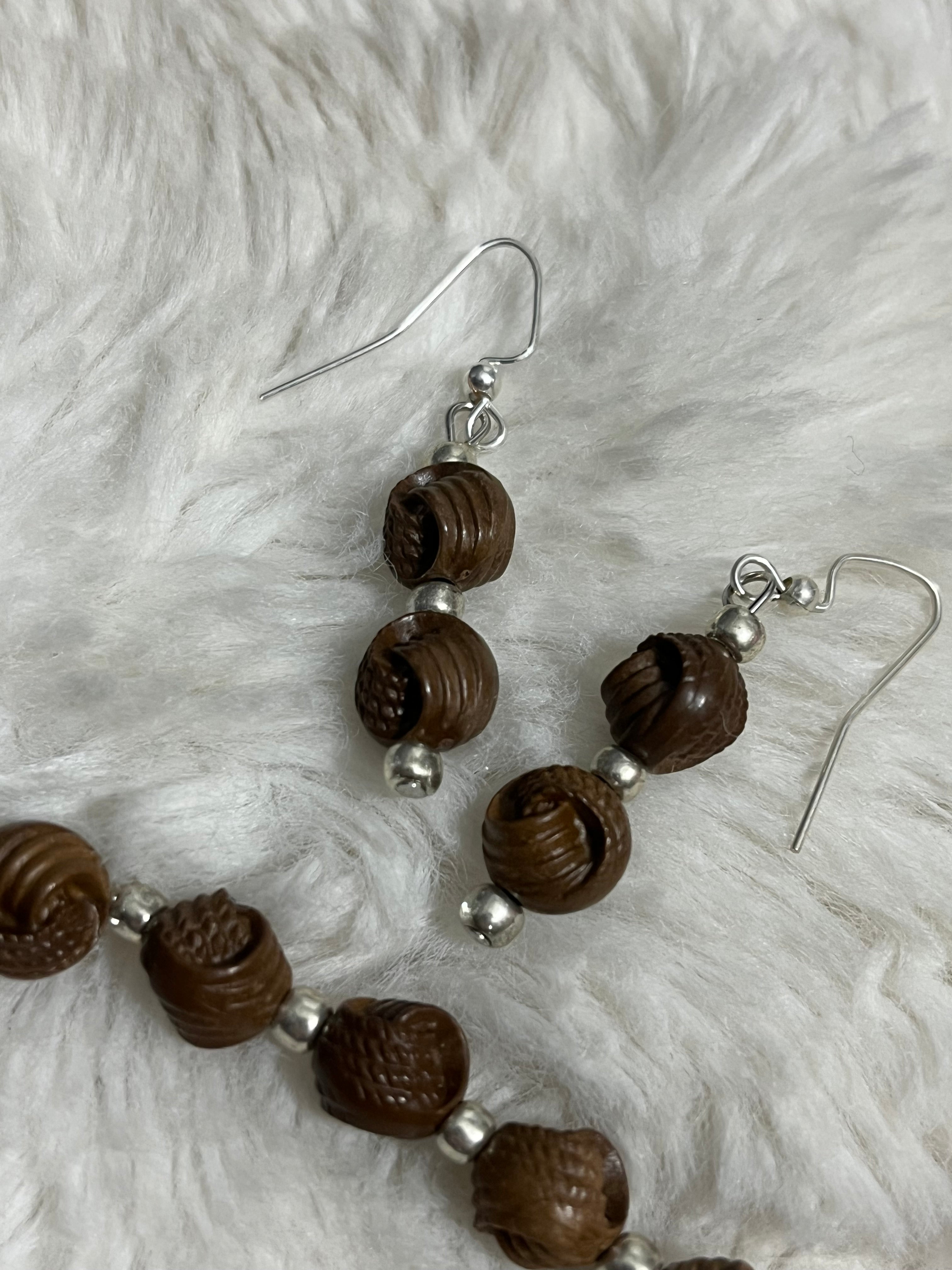 Carved Cocoa Bead Bracelet Set