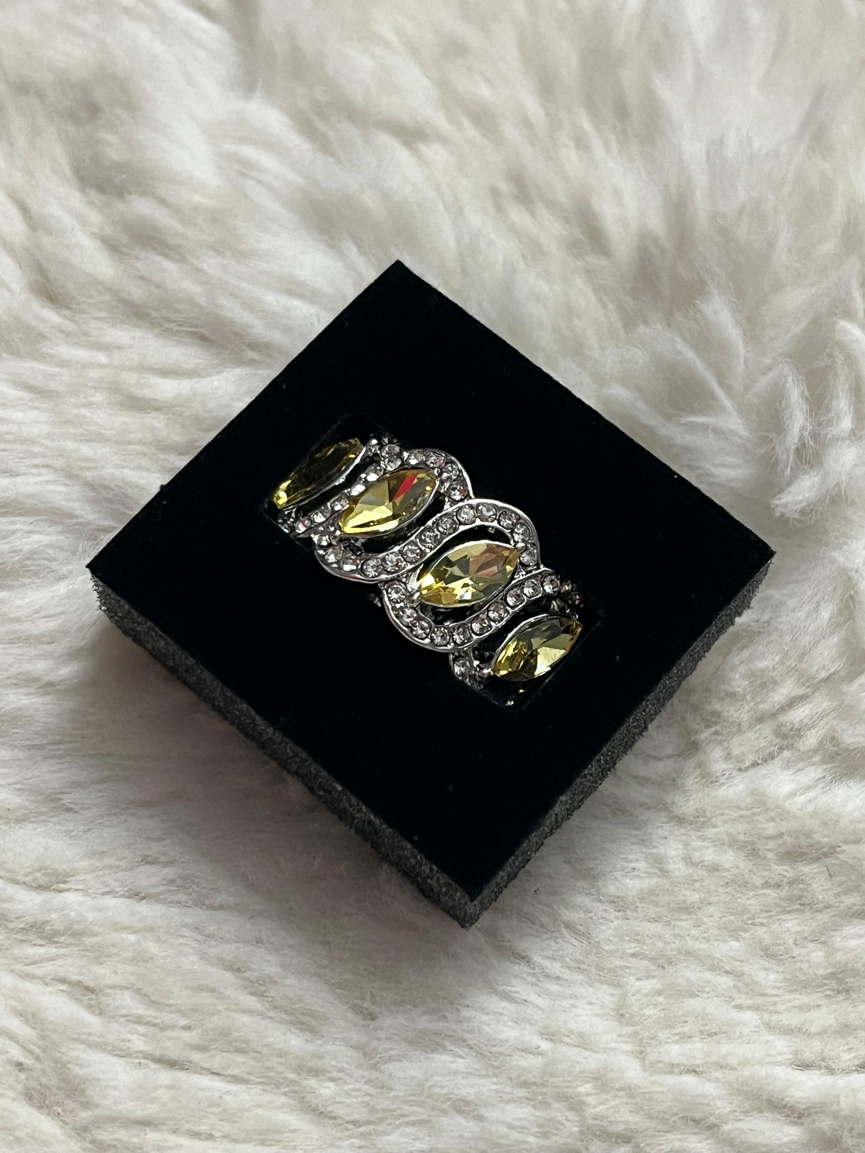 Staggering Sparkle Paparazzi Ring