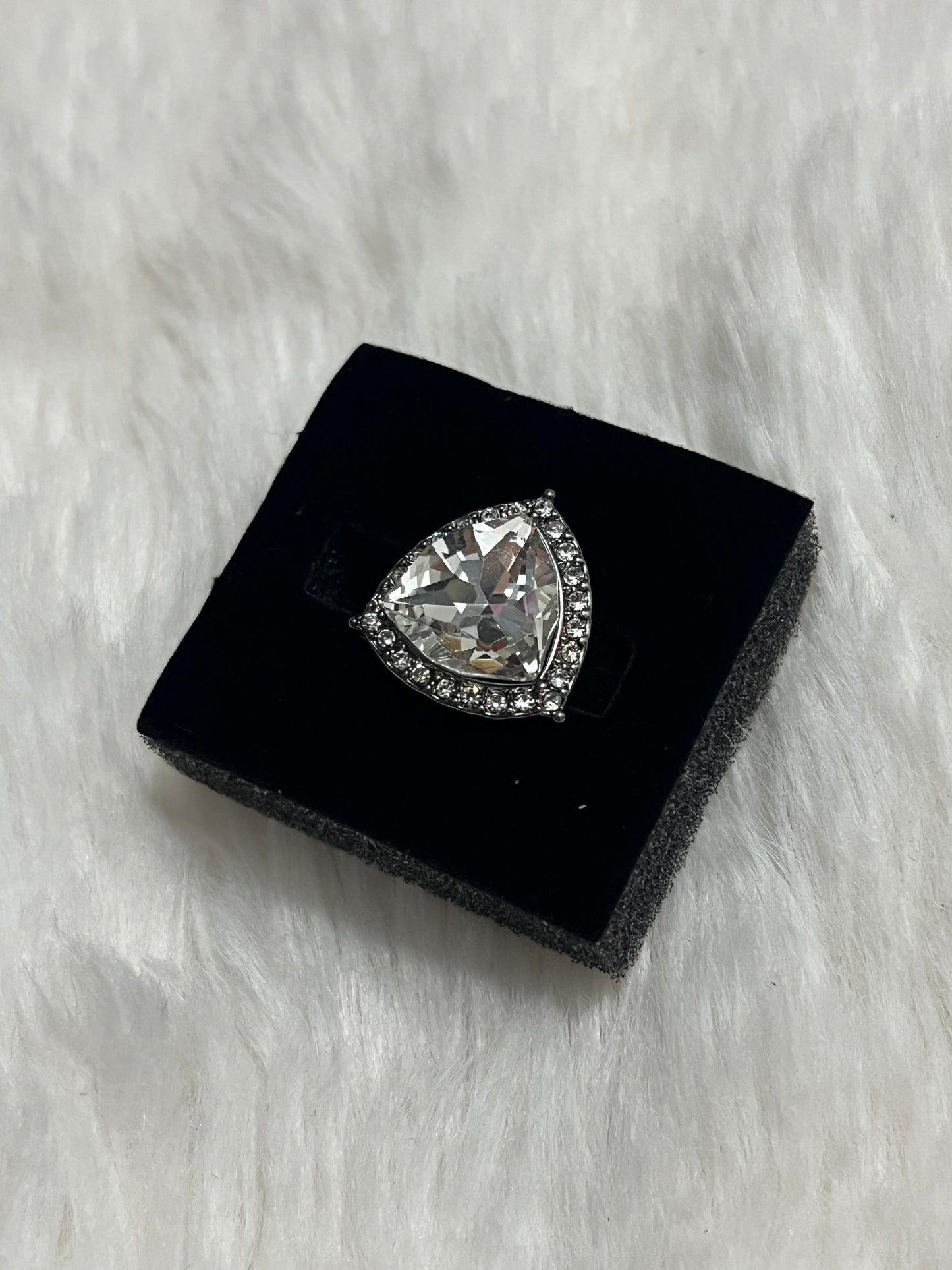 Radiance Teardrop Paparazzi Ring