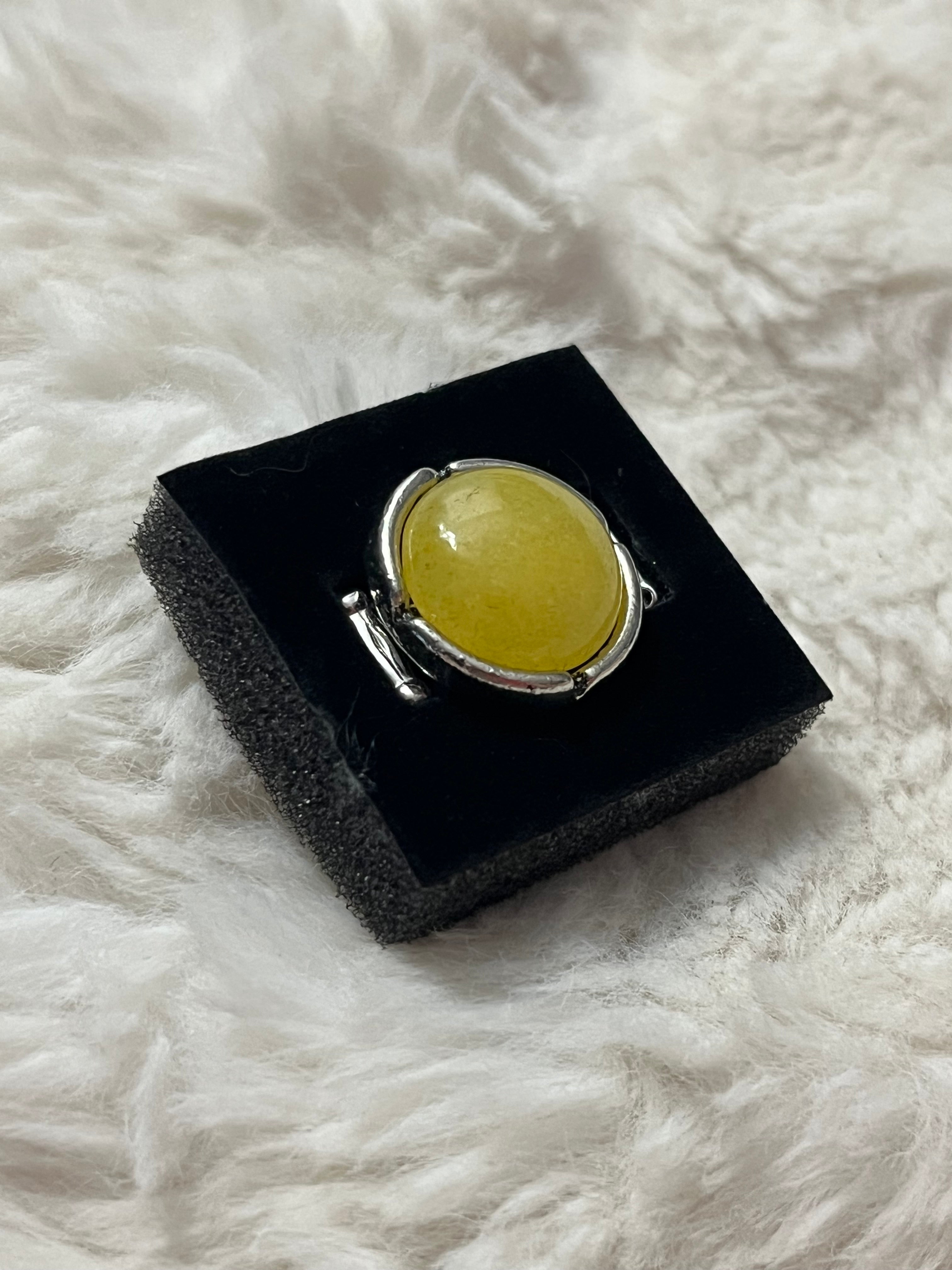 Dreamy Dunes Paparazzi Ring