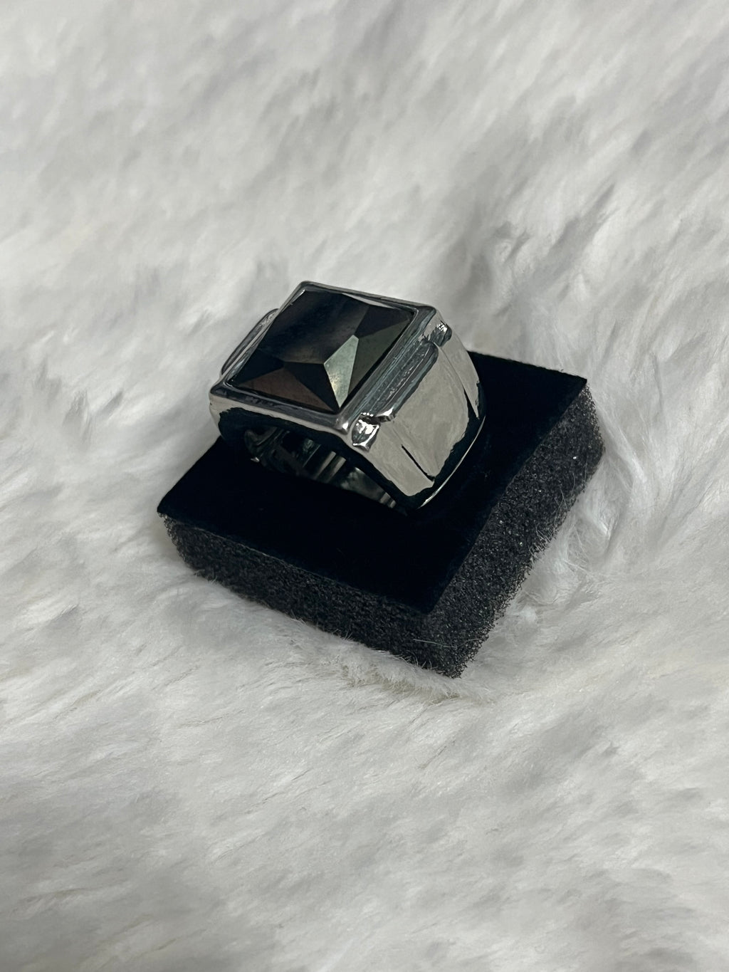 All About the Benjamin Paparazzi Ring