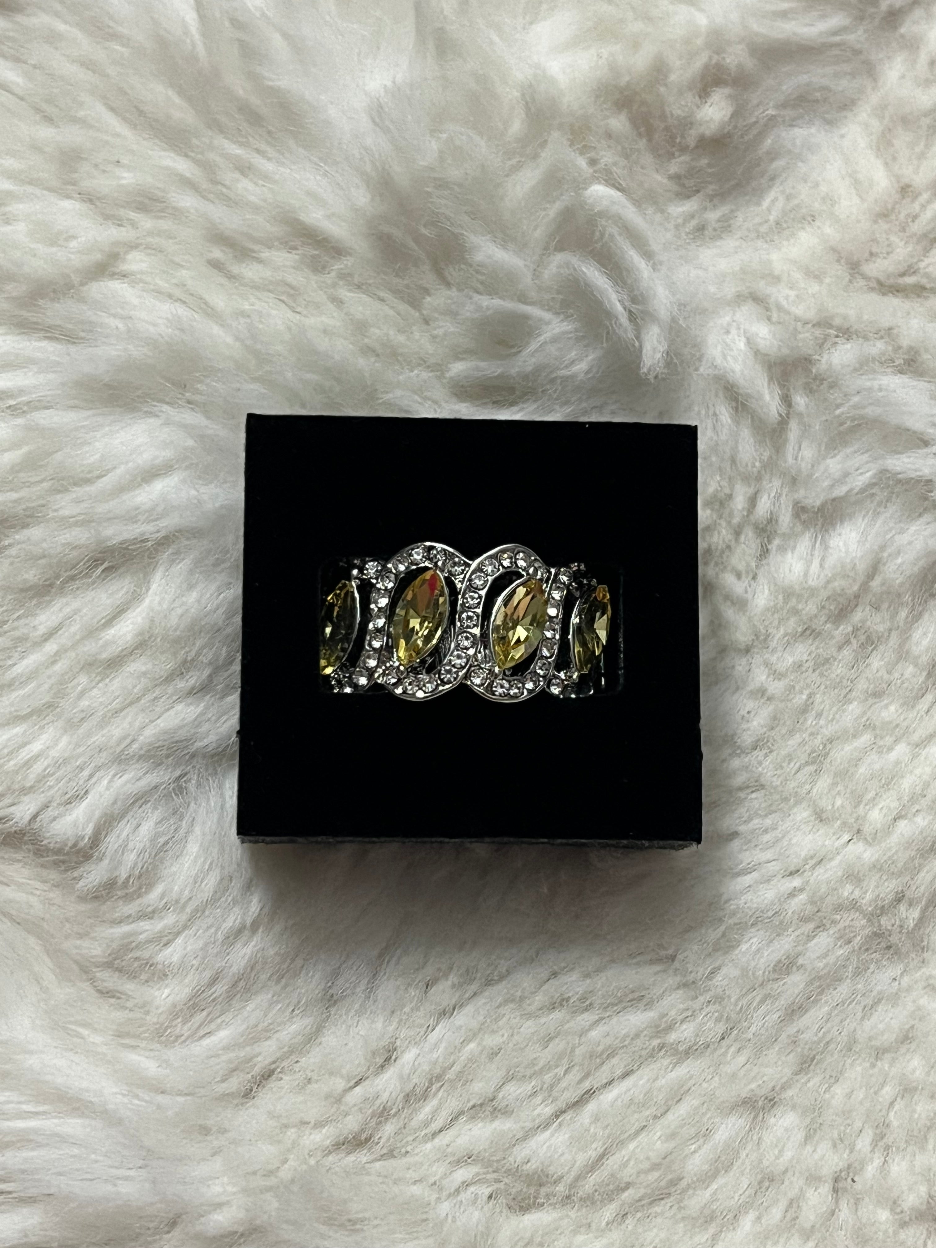 Staggering Sparkle Paparazzi Ring