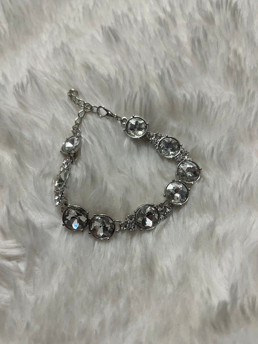 Care to Make a Wager Paparazzi Bracelet