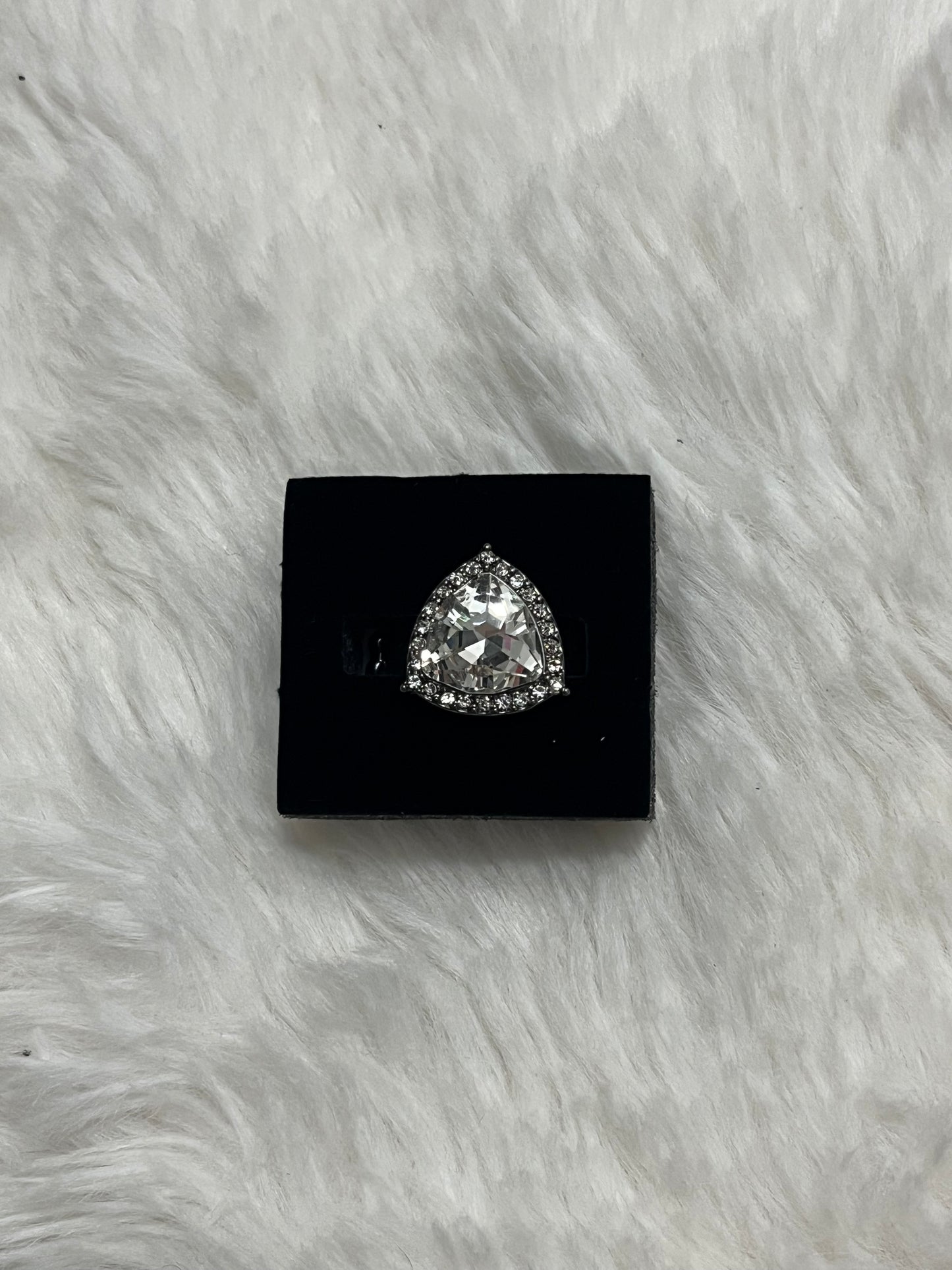 Radiance Teardrop Paparazzi Ring