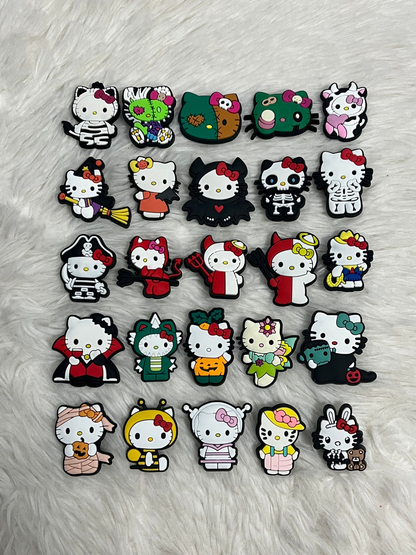 Hello Kitty (Halloween) Shoe Charms