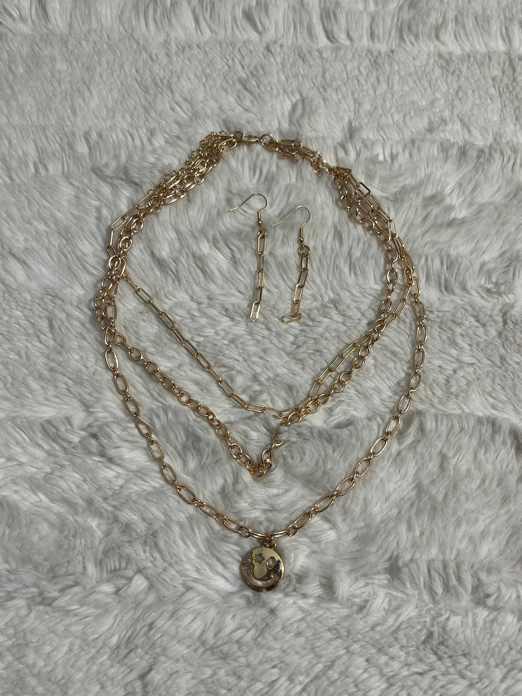Winking Wanderer Paparazzi Necklace Set
