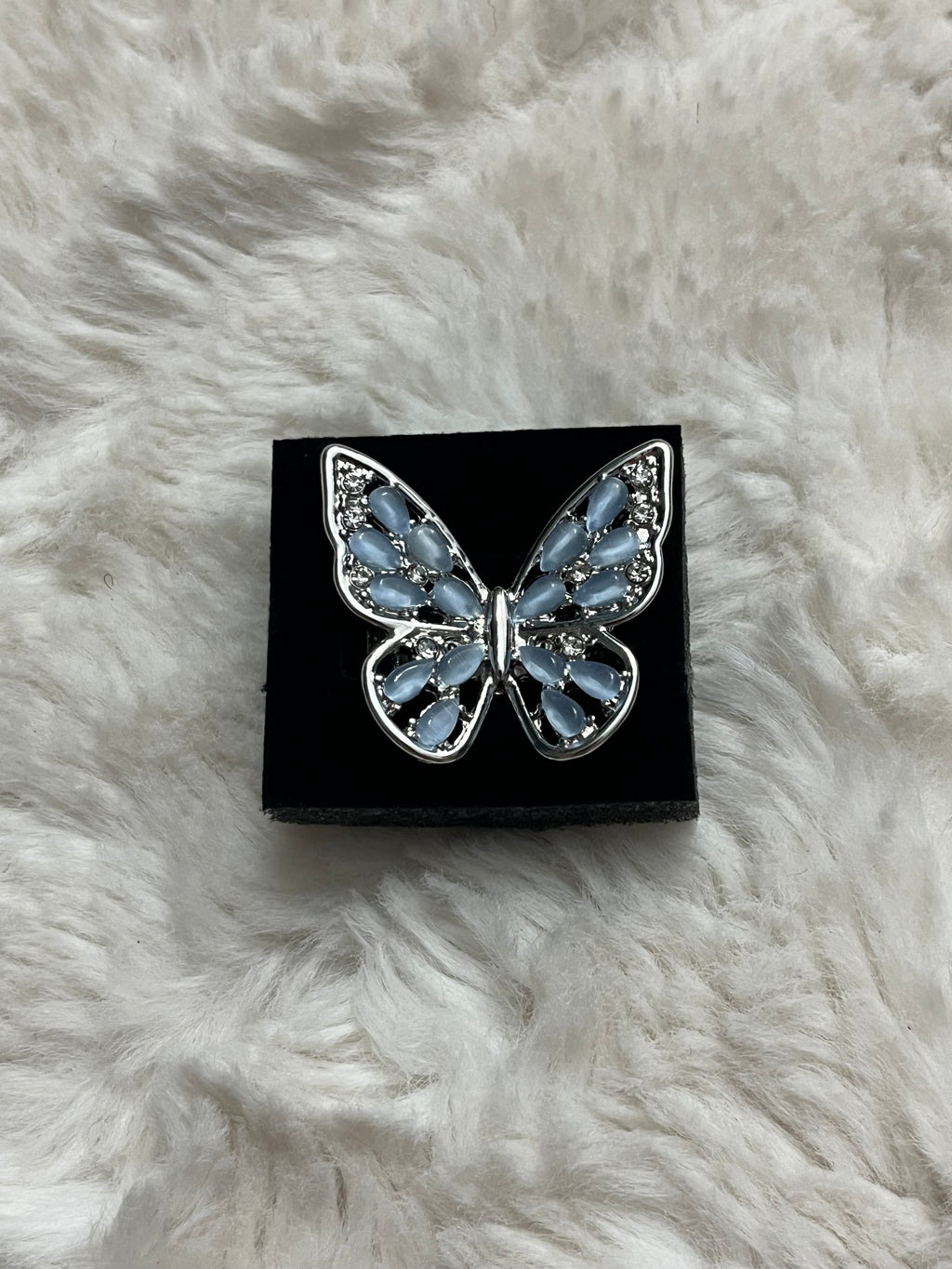 Flying Fashionista Paparazzi Ring