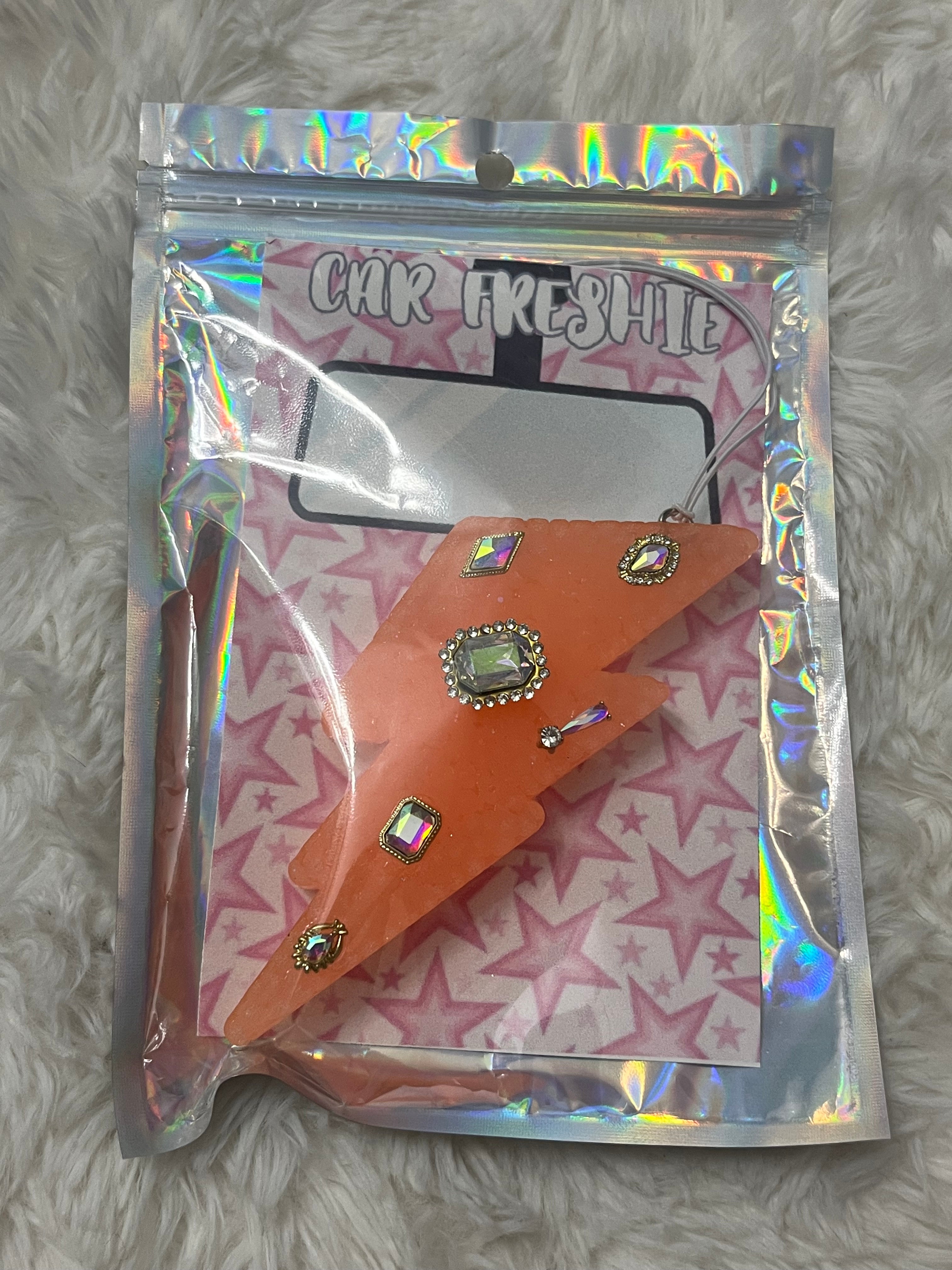 Lightning Bolt Freshie