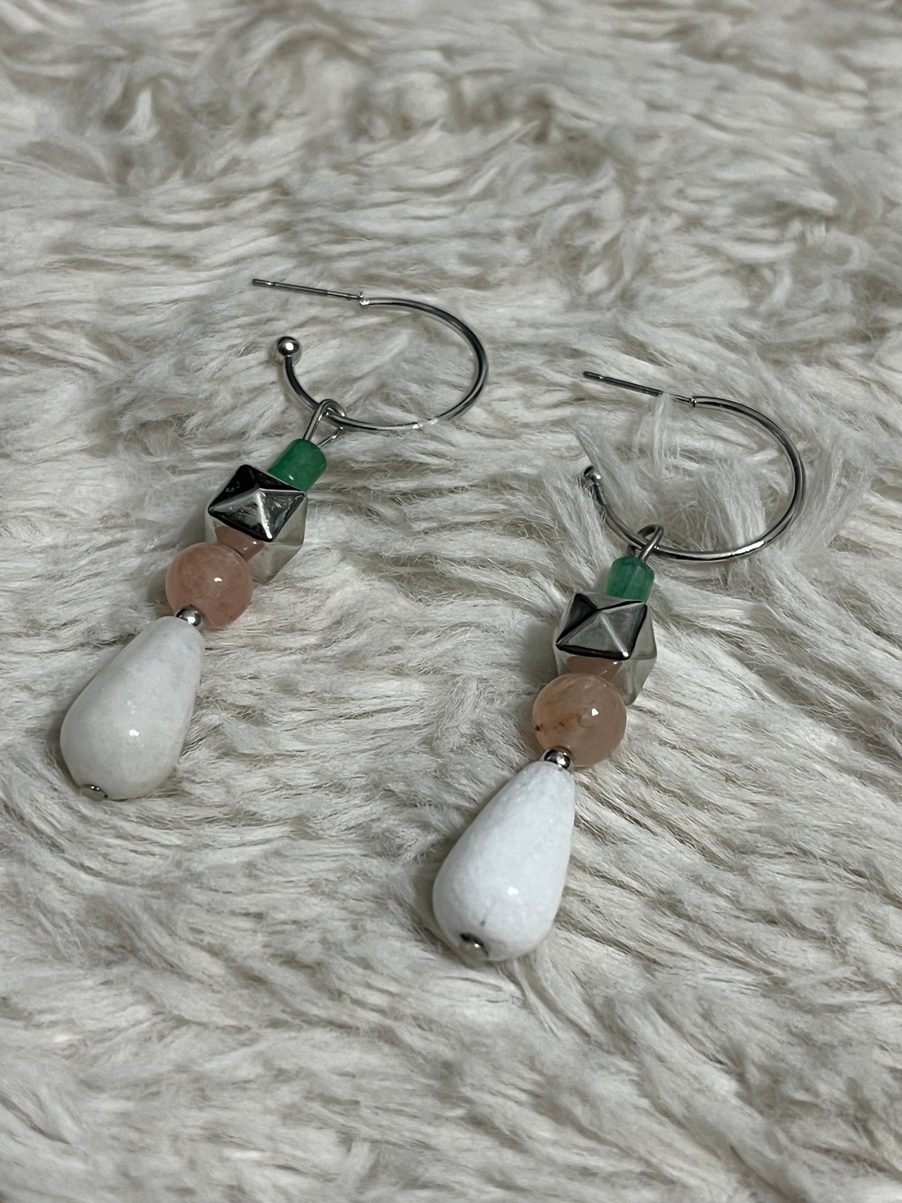 Boulevard Stroll Paparazzi Earrings
