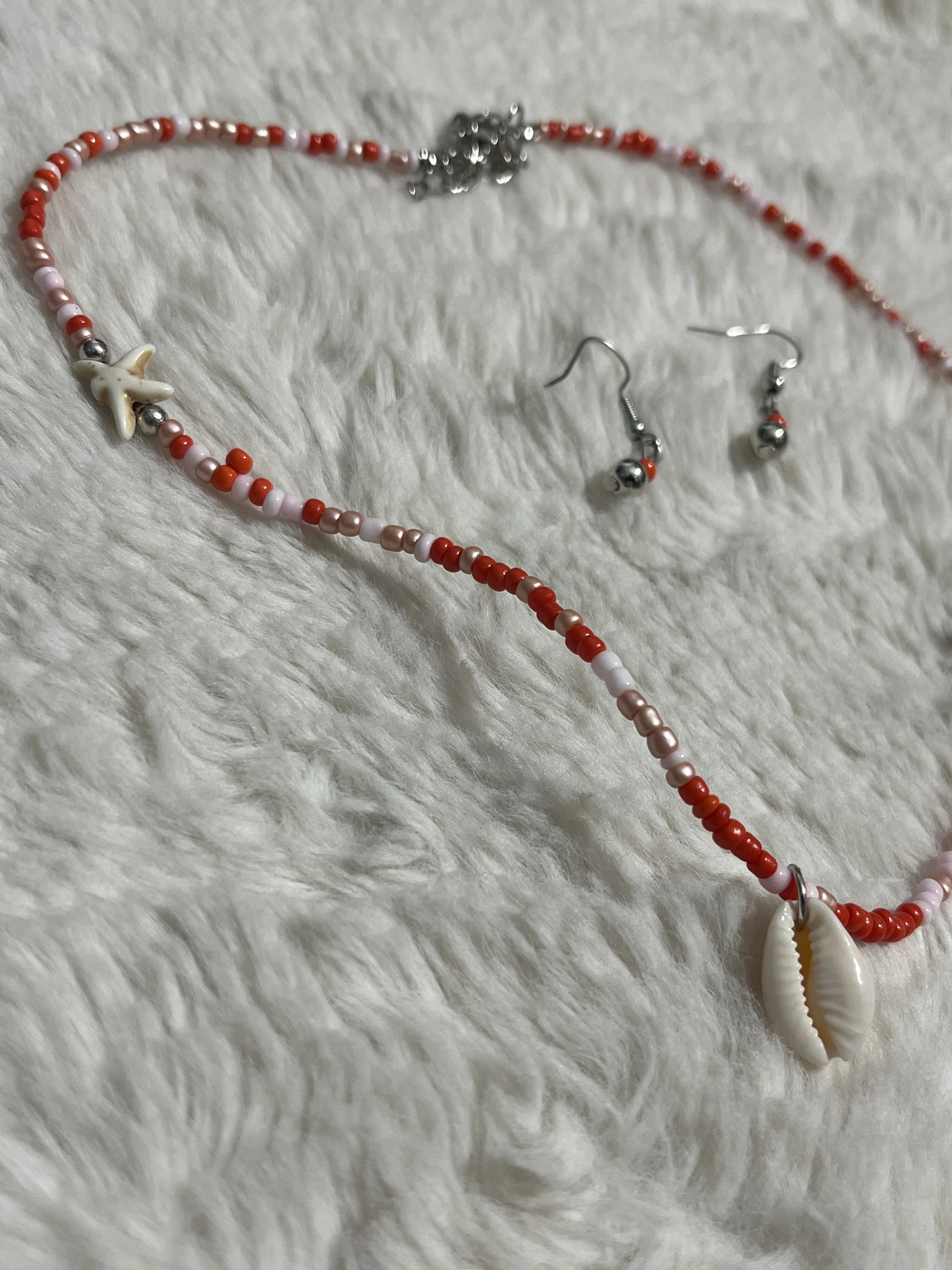 Beachside Beauty Paparazzi Necklace Set