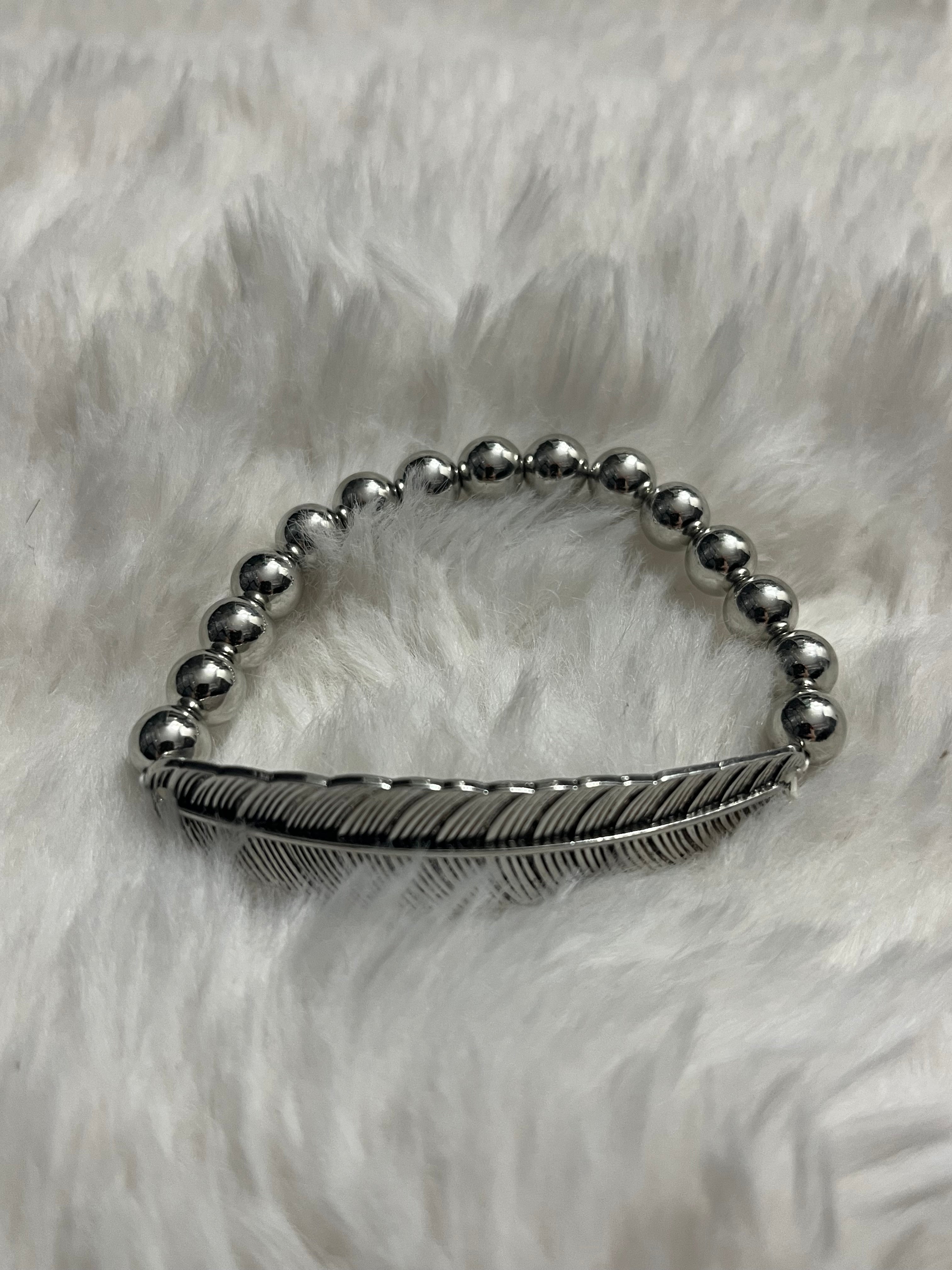 Featherlight Fashion Paparazzi Bracelet