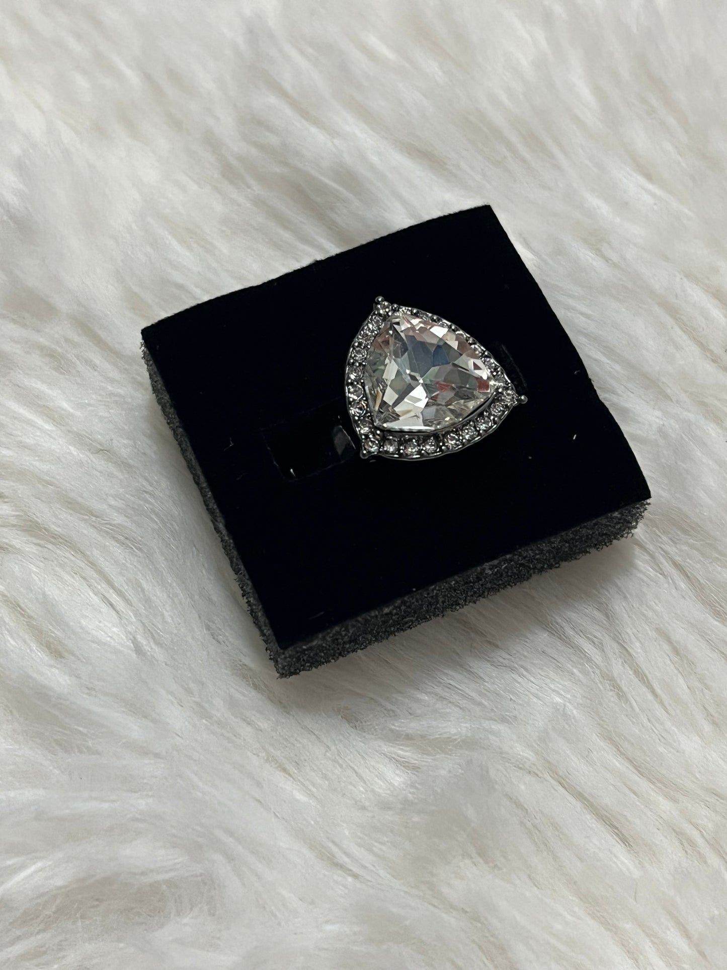 Radiance Teardrop Paparazzi Ring
