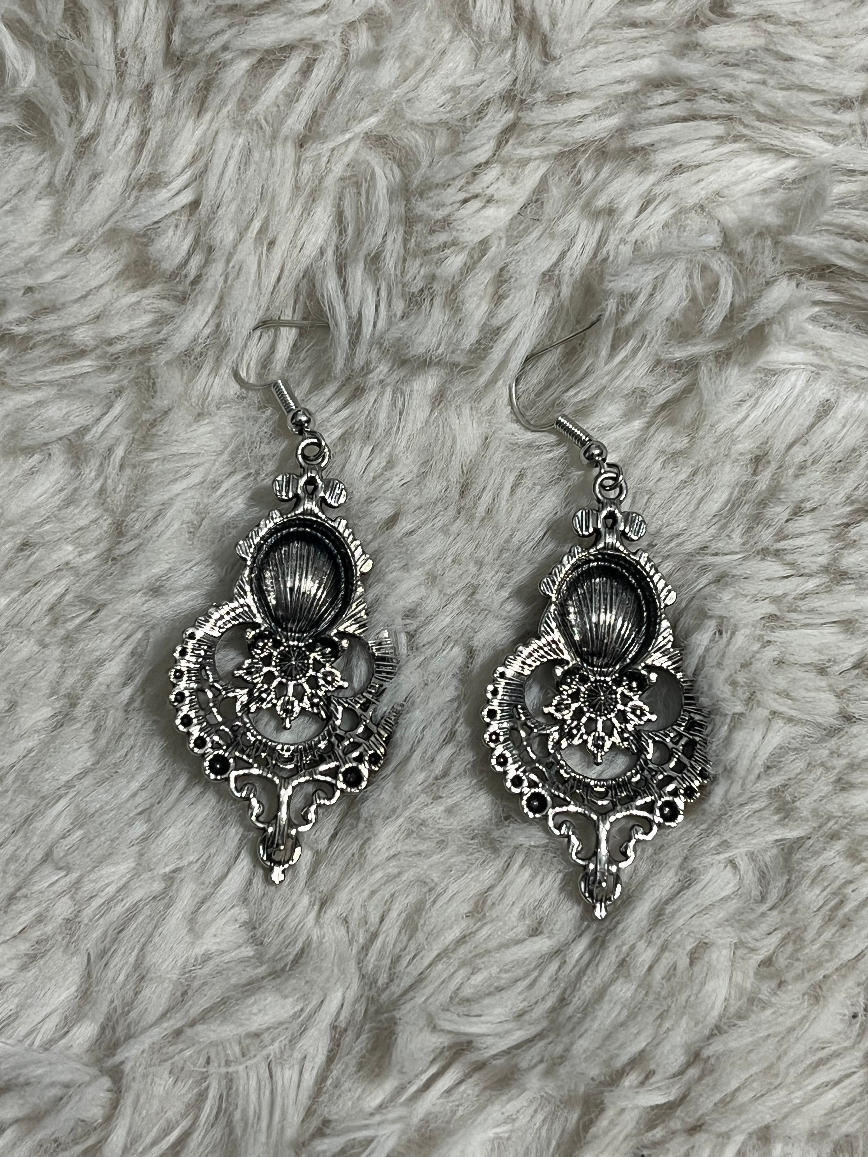 Castle Chateau Paparazzi Earrings