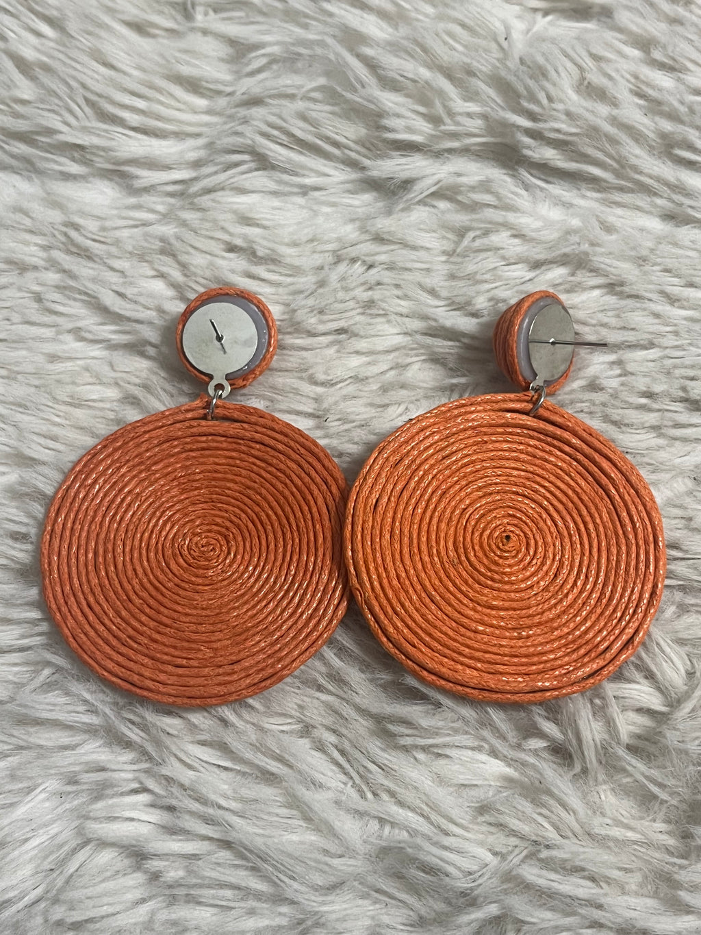 Circulate the Room Paparazzi Earrings