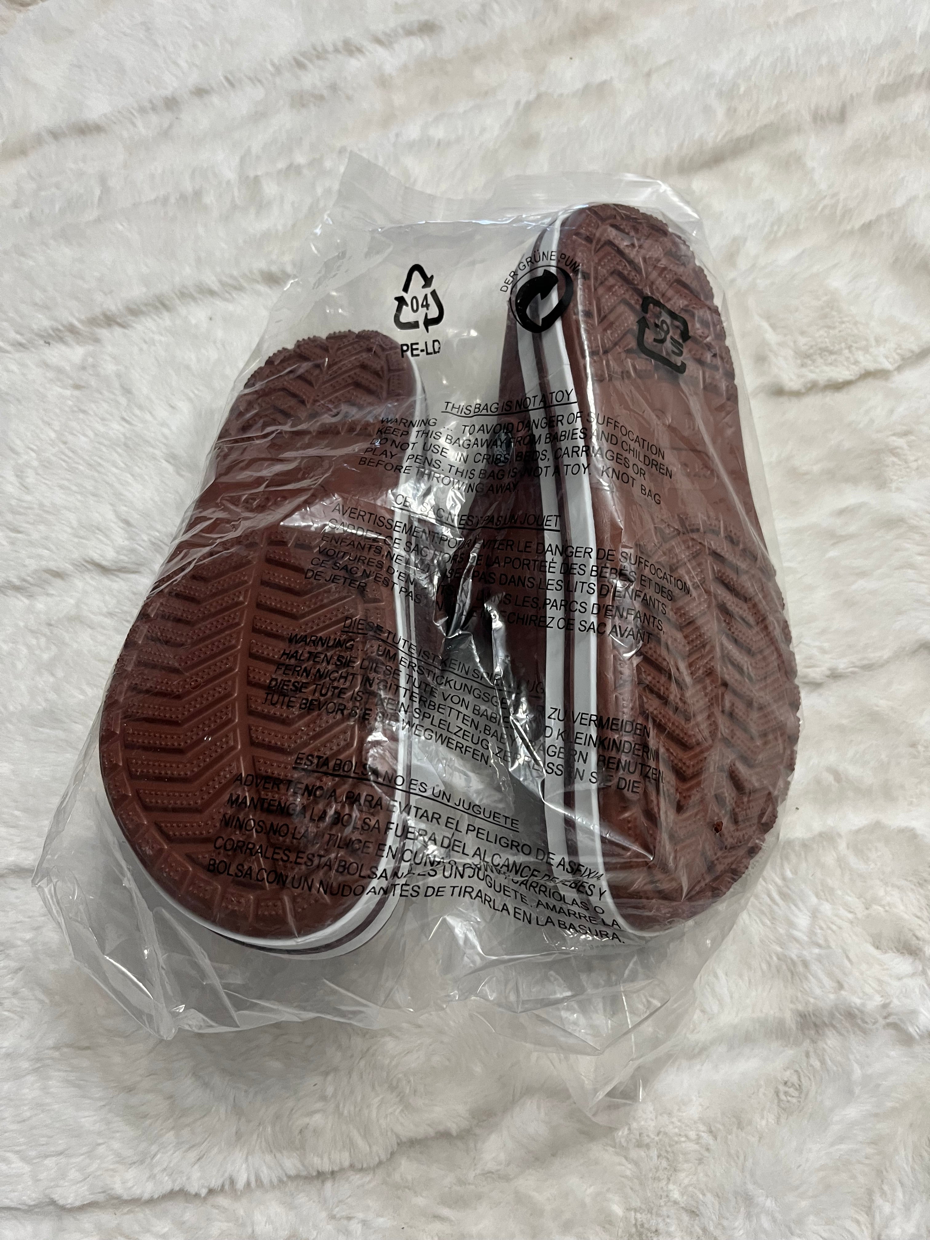 Brown Bayaband Crocs