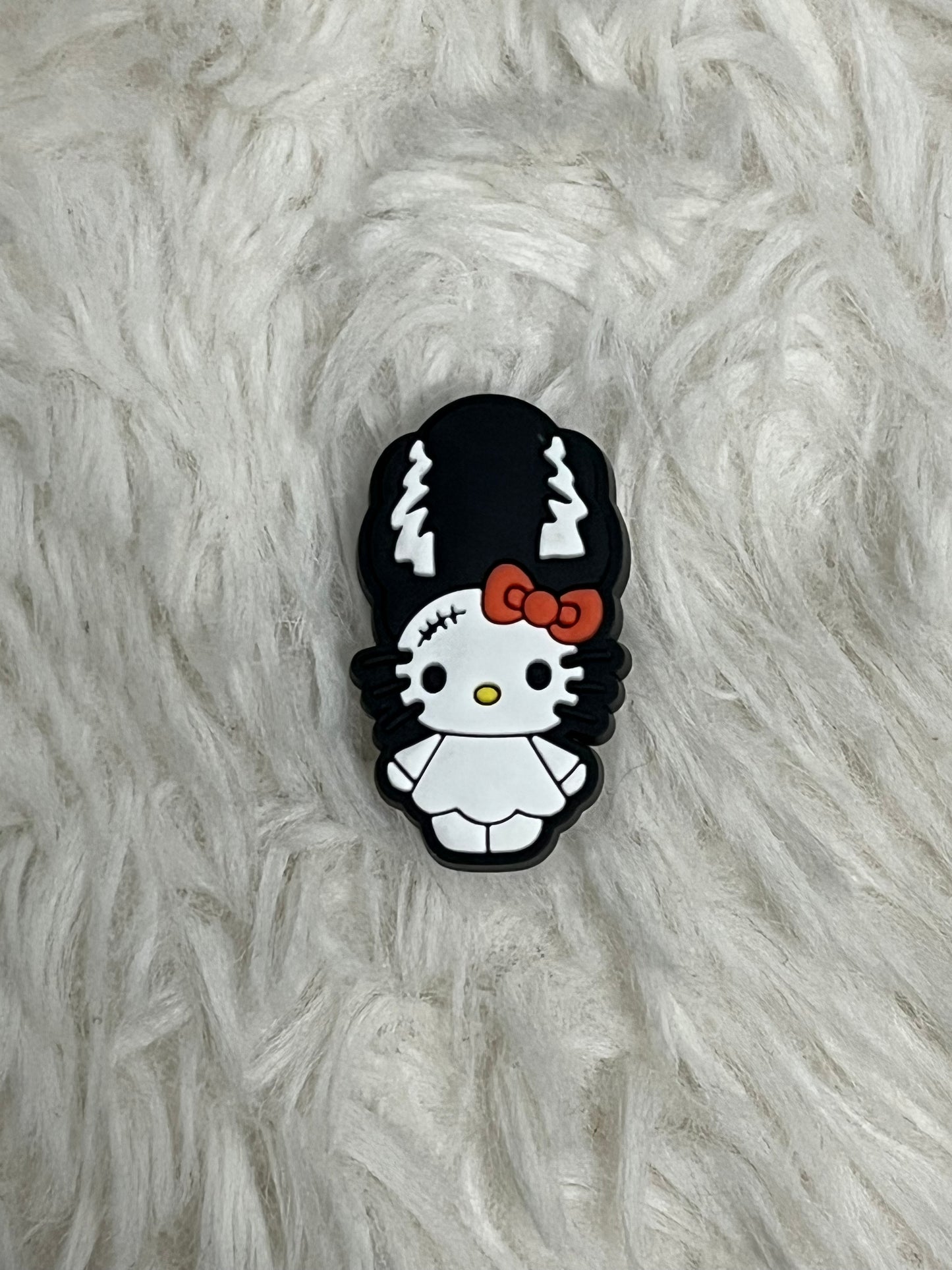 Hello Kitty (Character) Shoe Charms