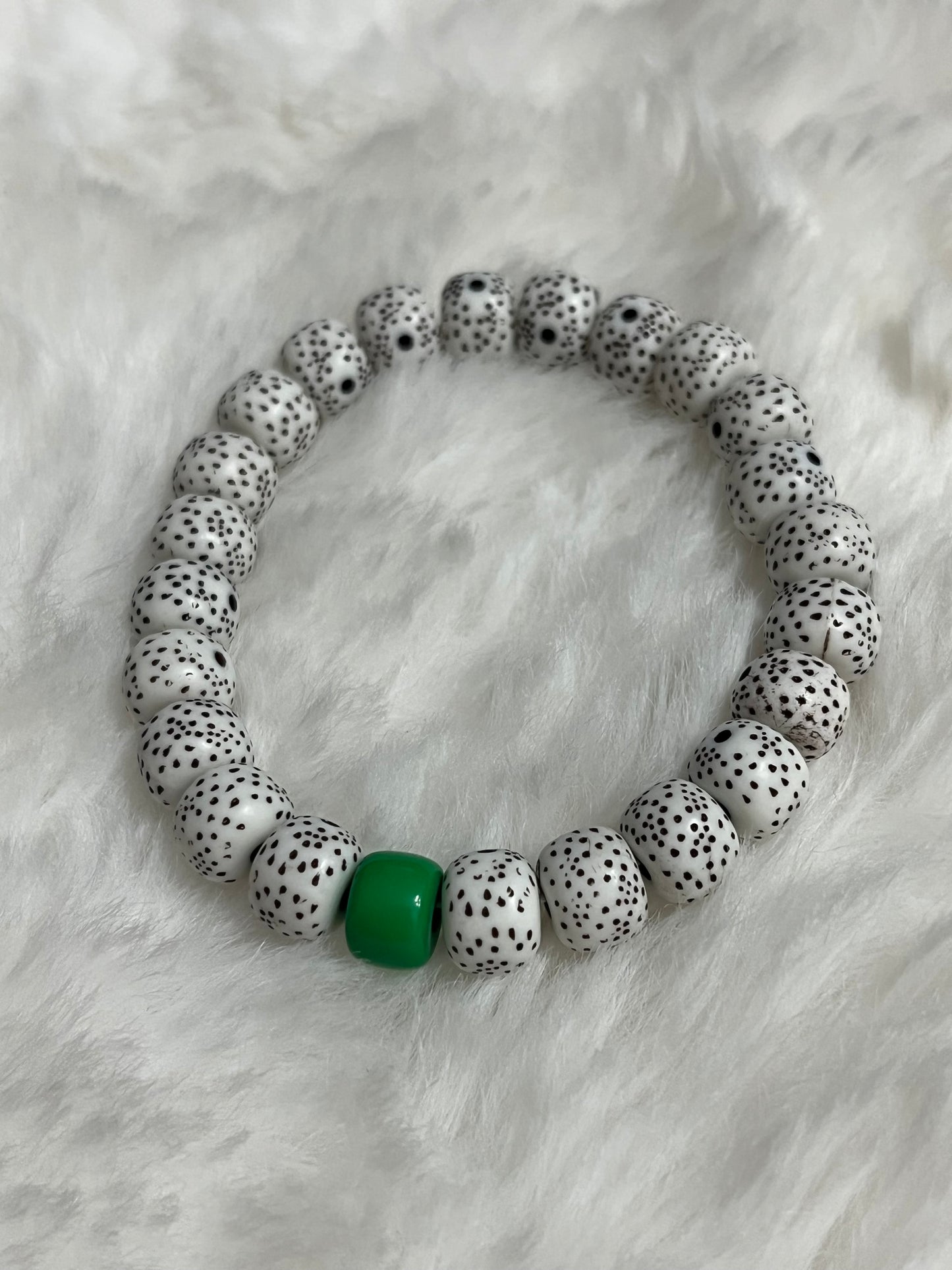 Spotted & Poppin’ Paparazzi Bracelet