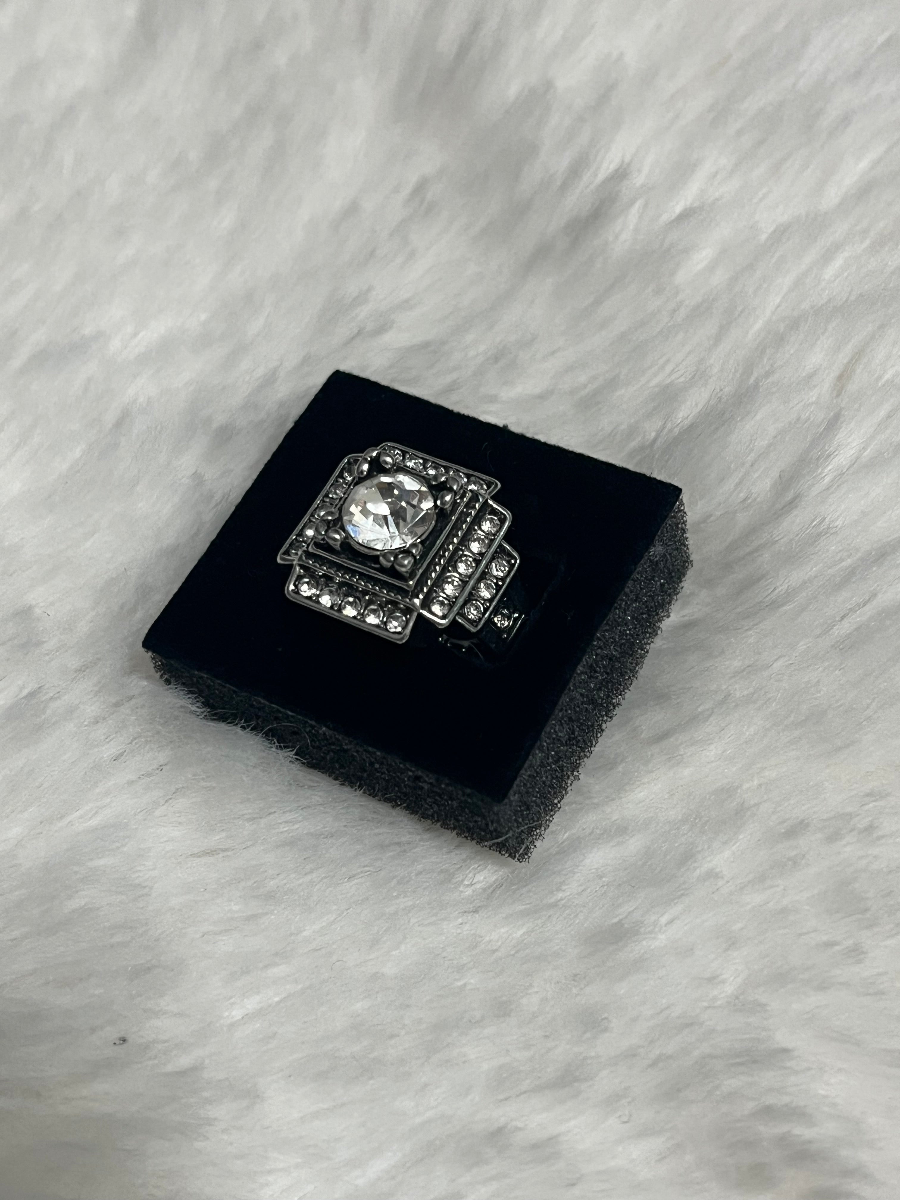 Polished Pantheon Paparazzi Ring
