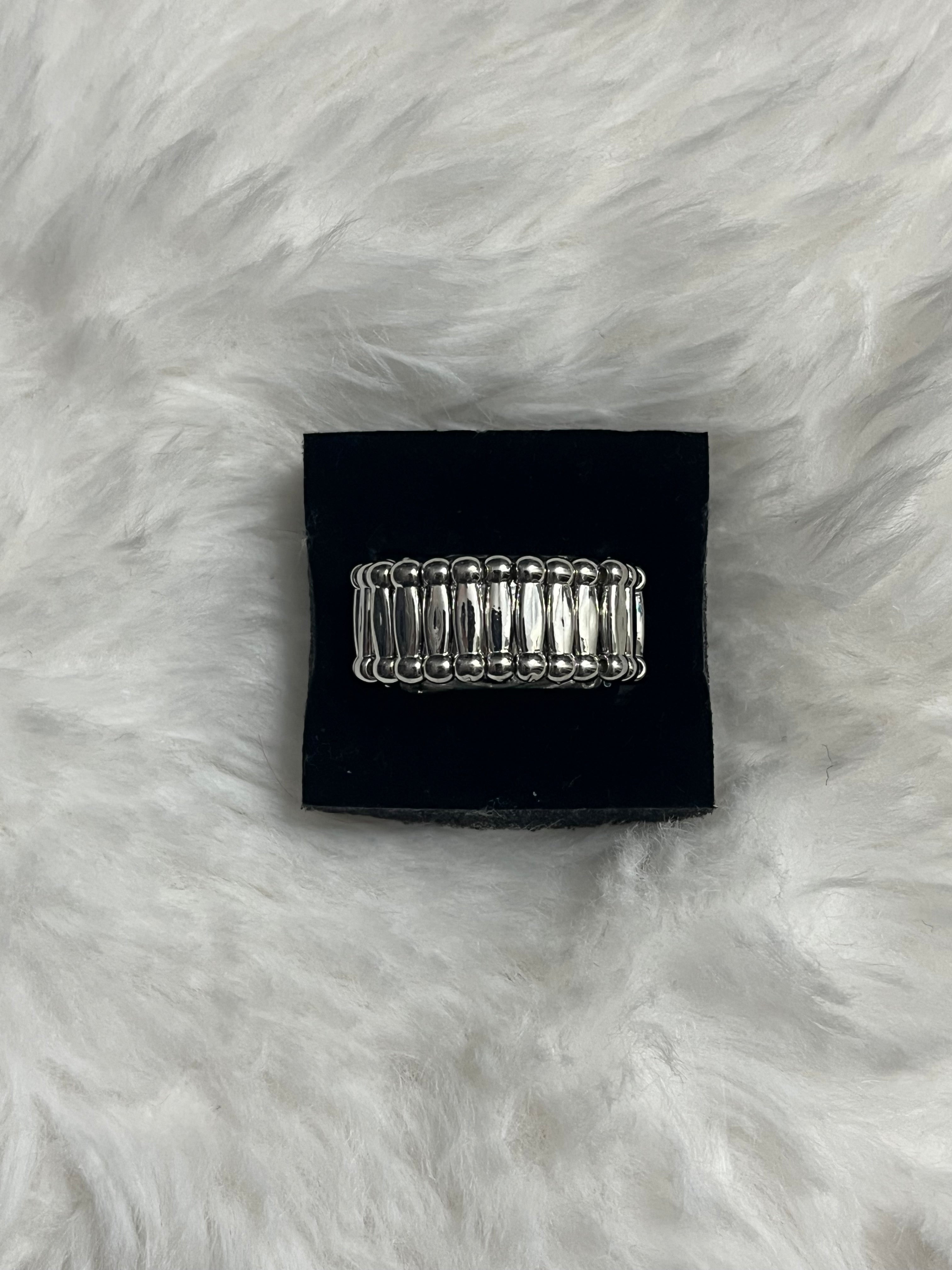 Fond Regard Paparazzi Ring